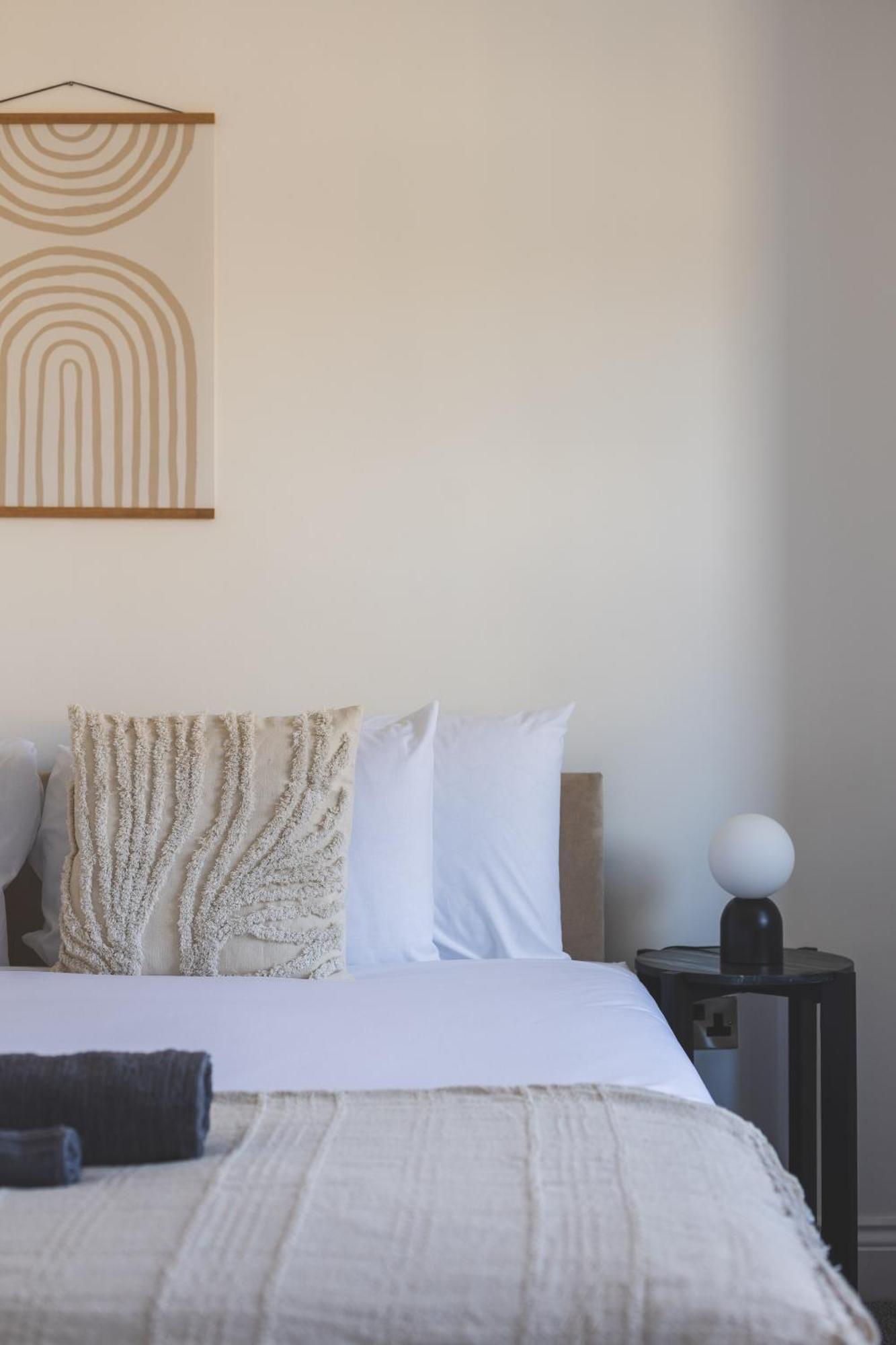 Feriehus Arte Serviced Stratford - 3 Bedrooms 2 Bathrooms London, Stratford, Maryland, Free Parking, Garden, Weekly Or Monthly - Up To 8 Guests
