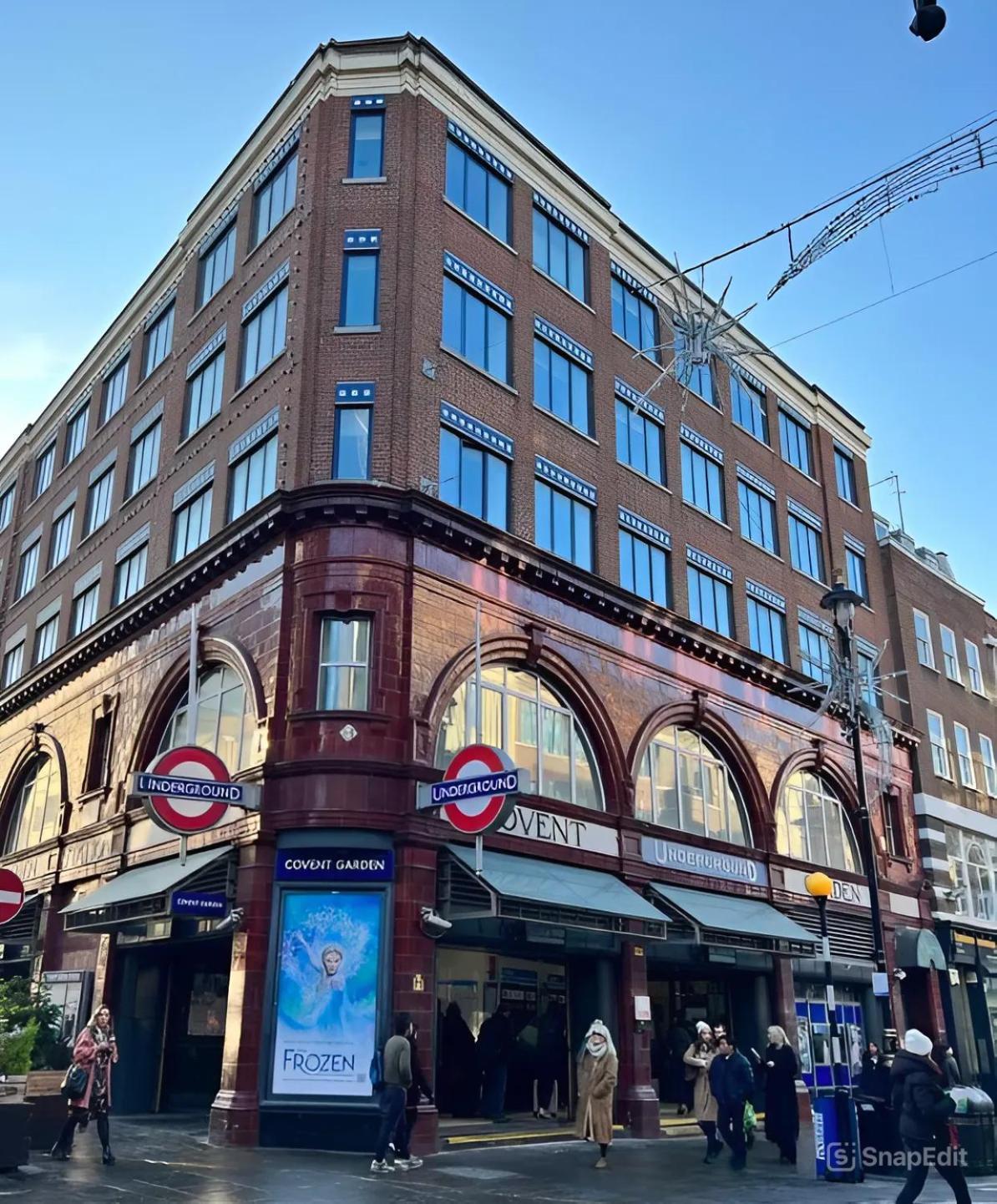The Zenscape - Chic 2 Bedroom In Covent Garden L Sleeps 6 With Sofa Bed L Prime Location Free Wifi L Perfect For Business & Leisure Travelers L 15percent Off Weekly & 20percent Off Monthly Stays! *