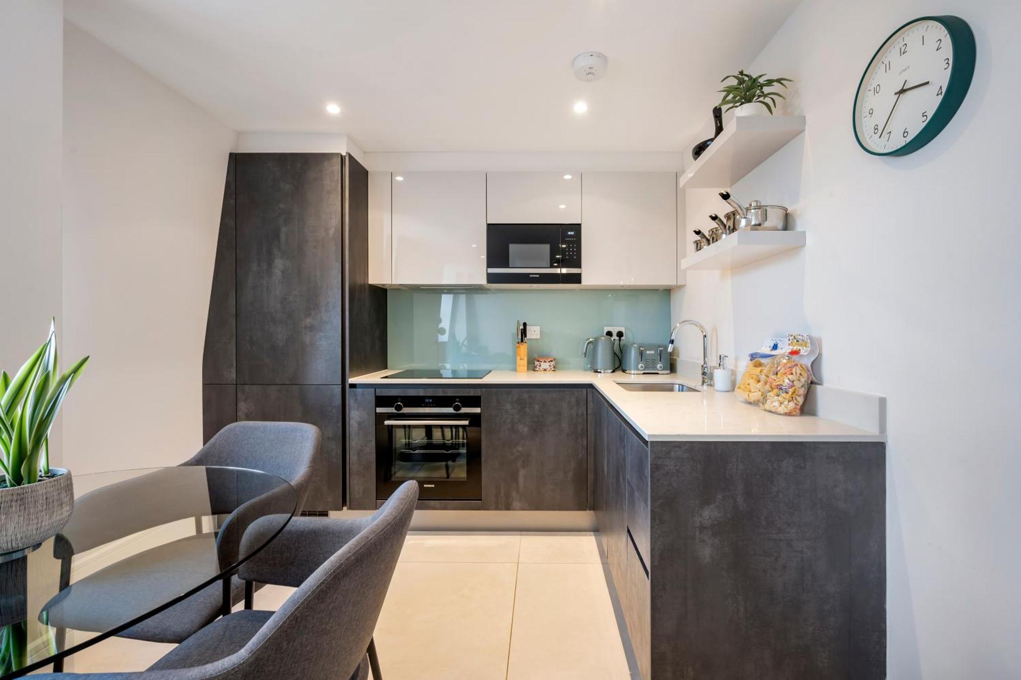 Premium Hungerford Road Apartment *
