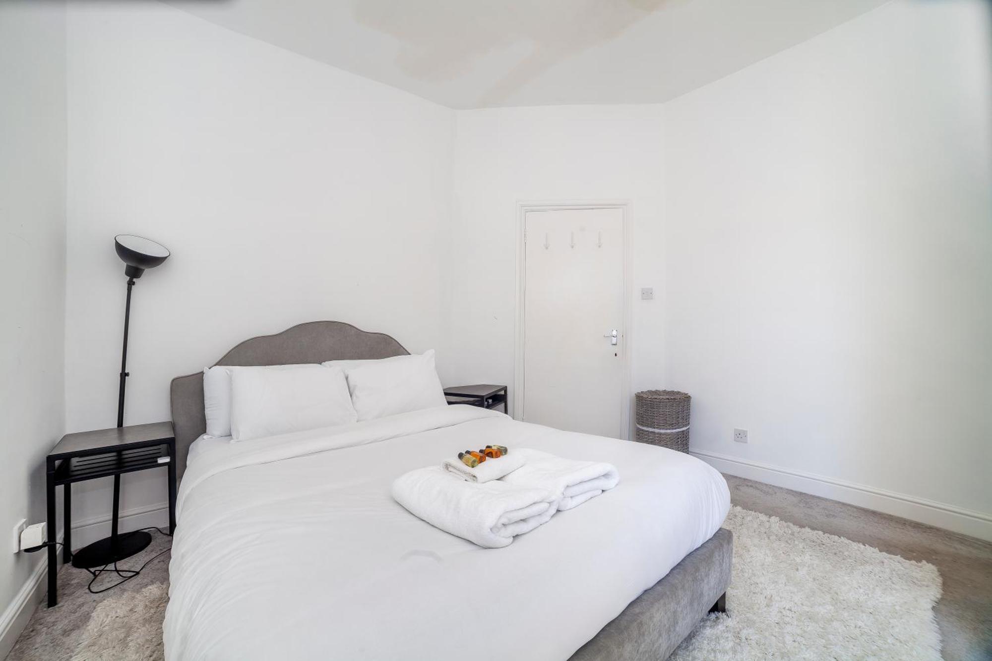 New Listing! Calming 2br Near Park, Herne Hill Apartment London