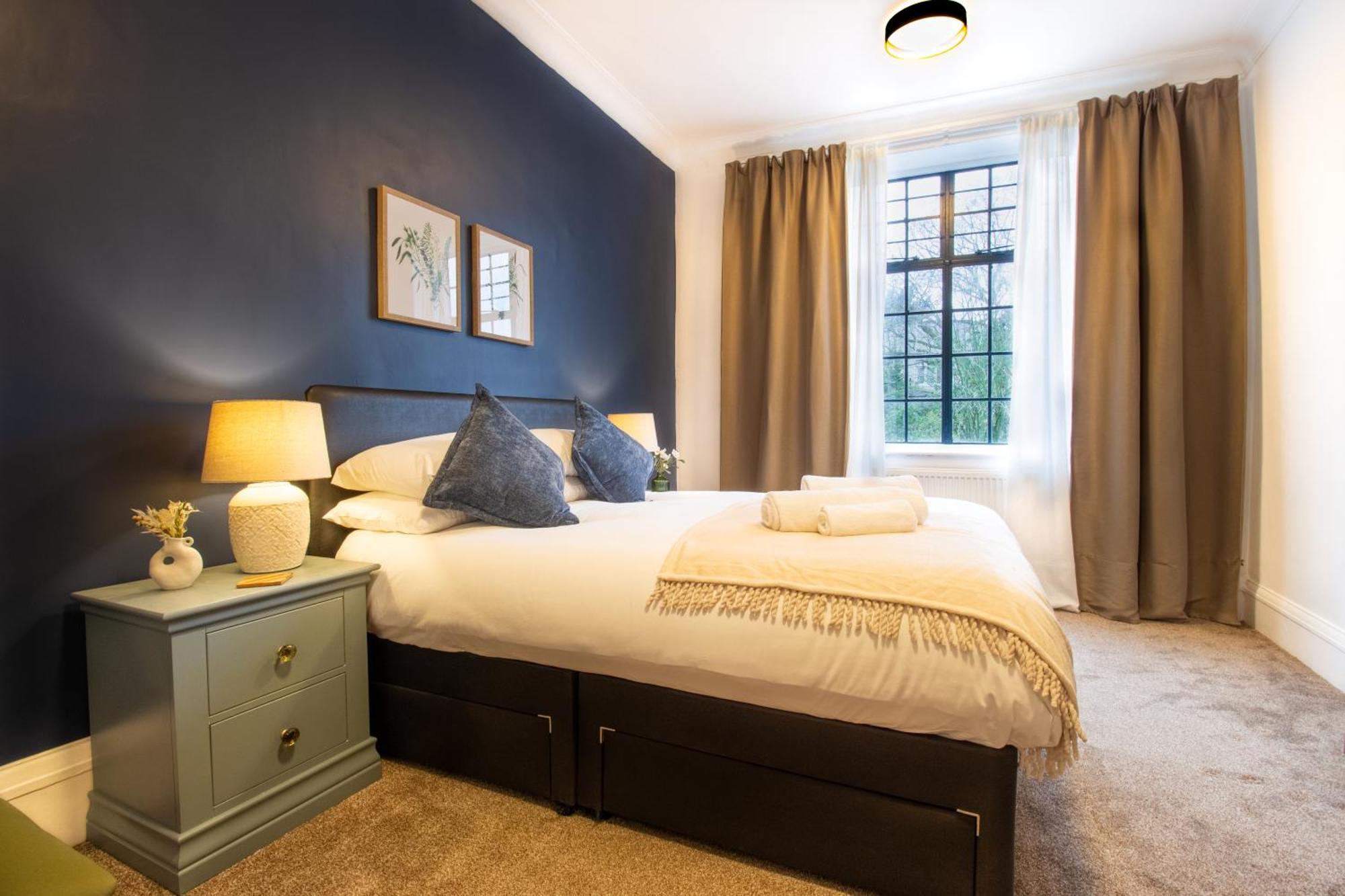 Spacious 2br, Free Parking & Wifi Near Station * London
