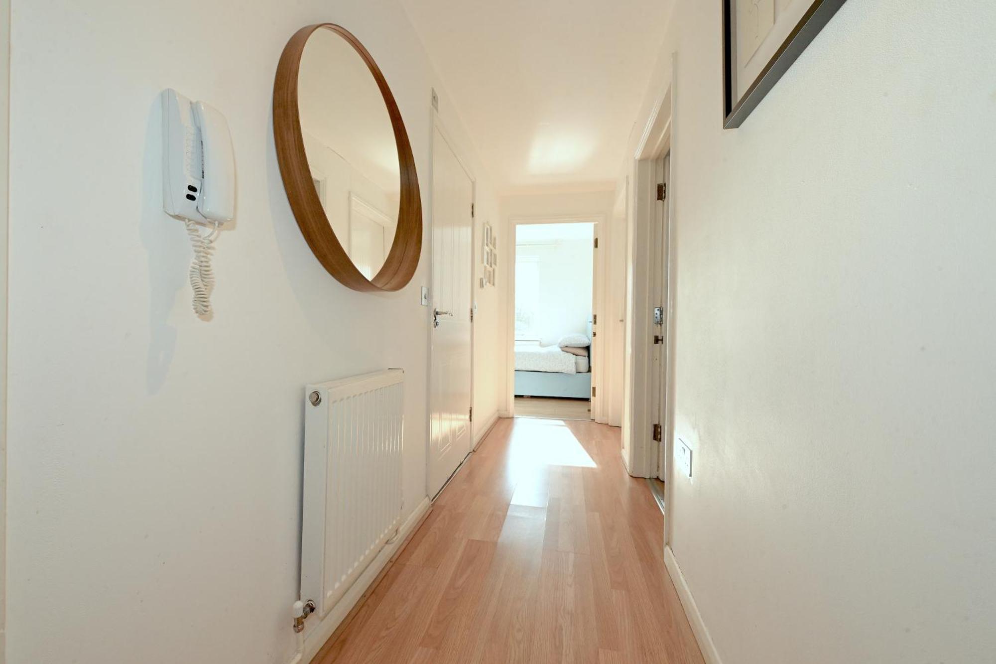 Leilighet Unique 2-bedroom With River Views! London