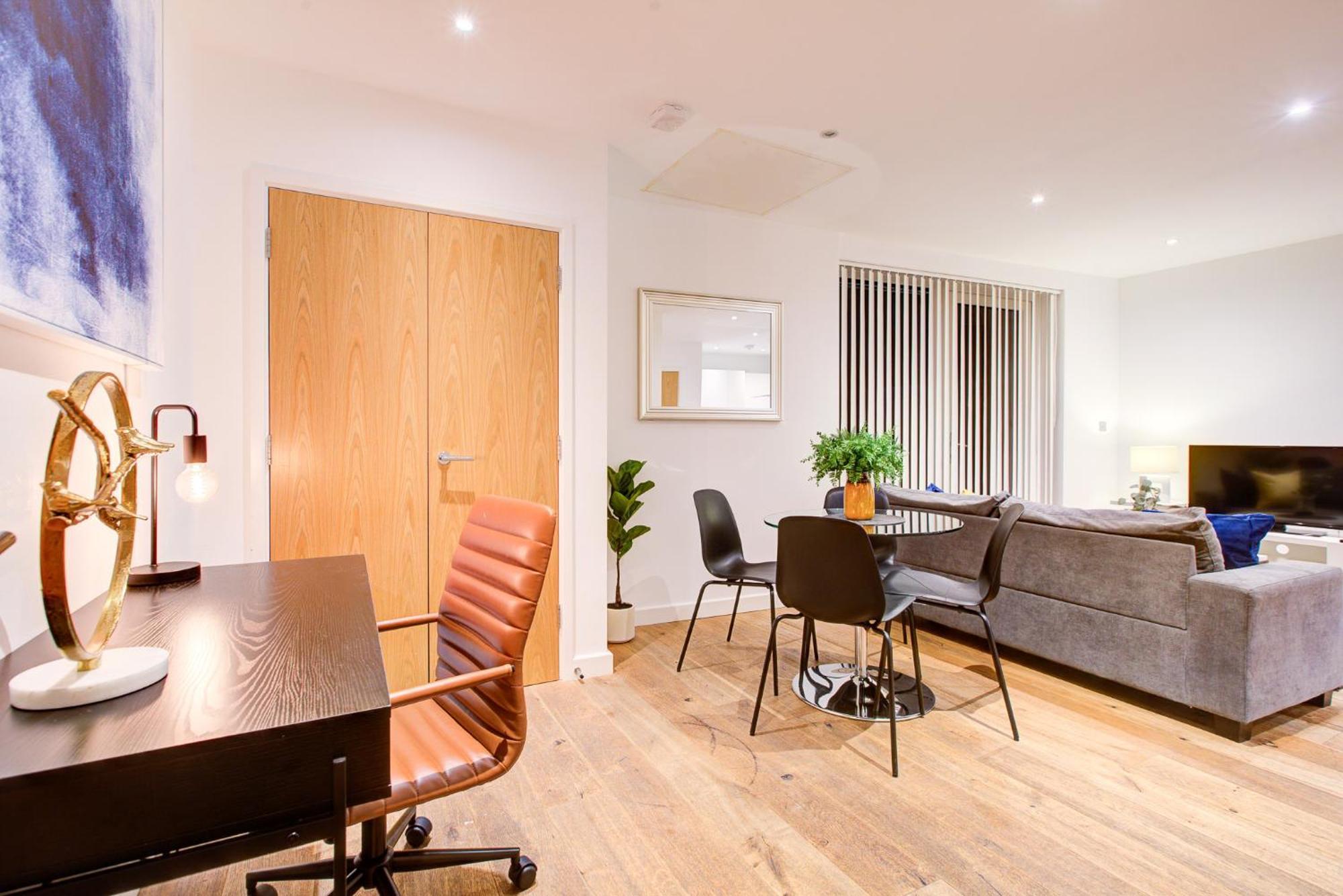 Hybrid Resi Greenwich Near O2 Arena * London