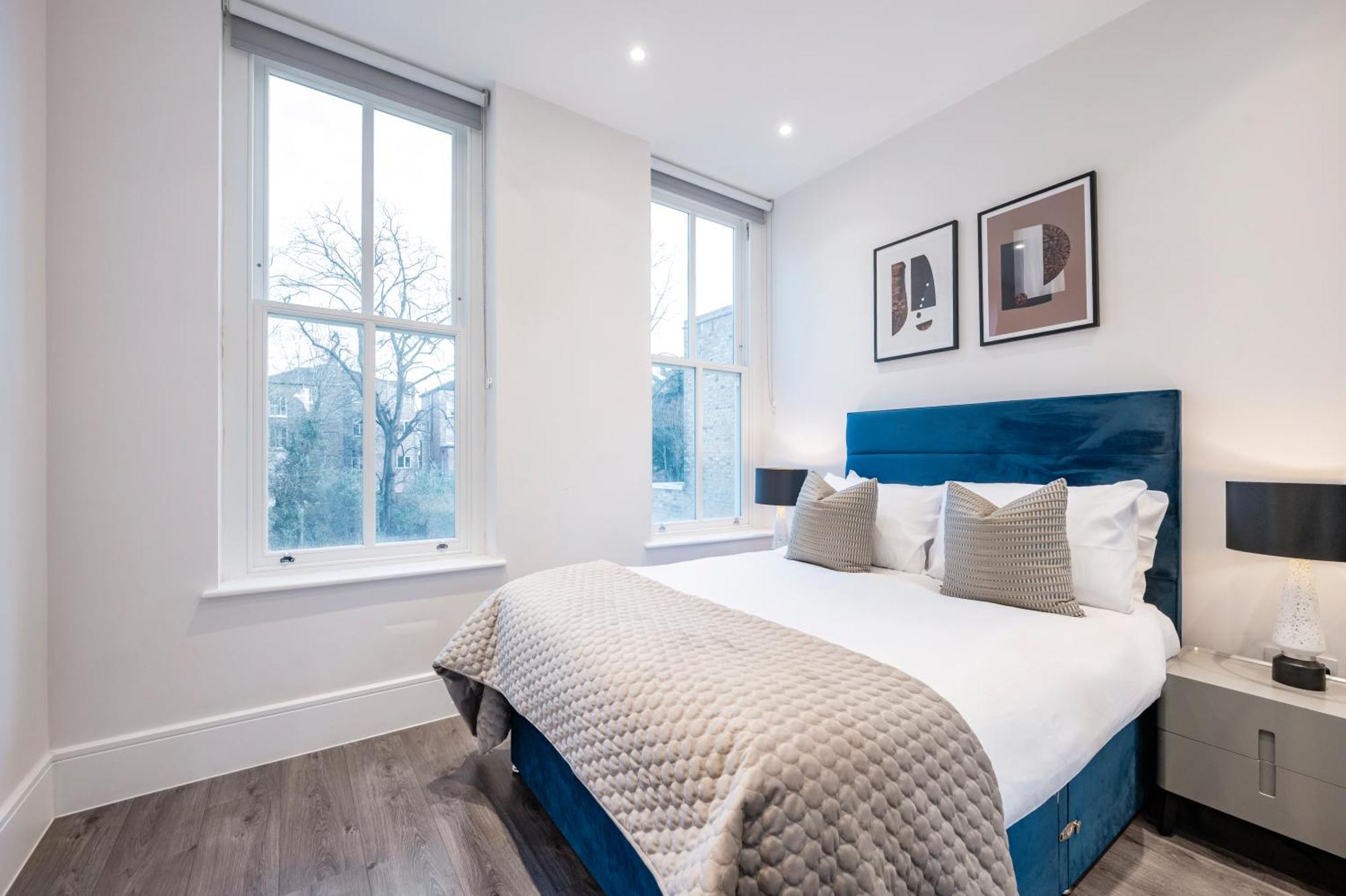 Premium Hungerford Road * London