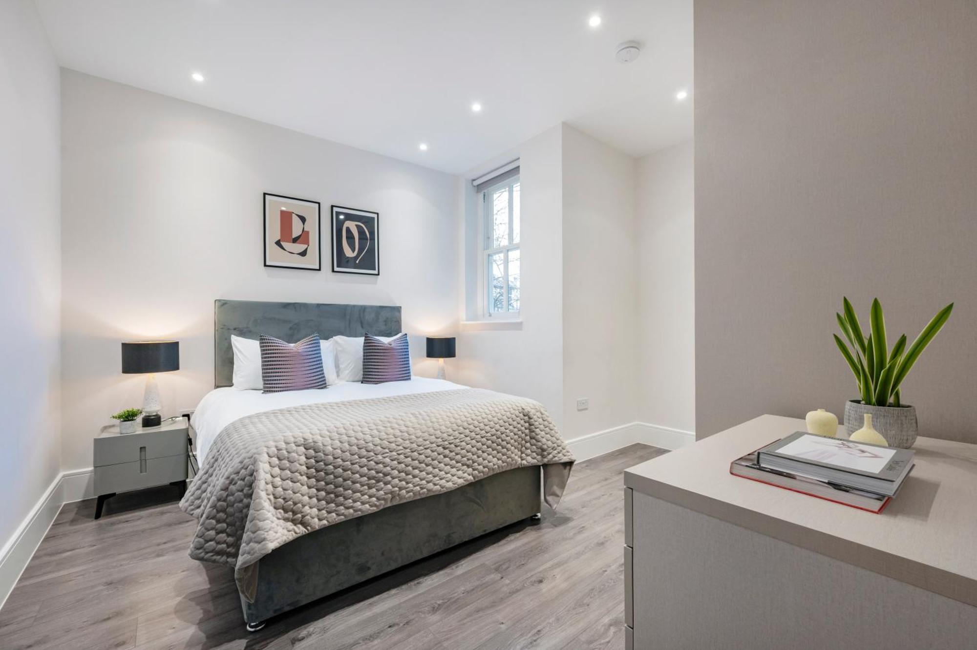 Premium Hungerford Road London