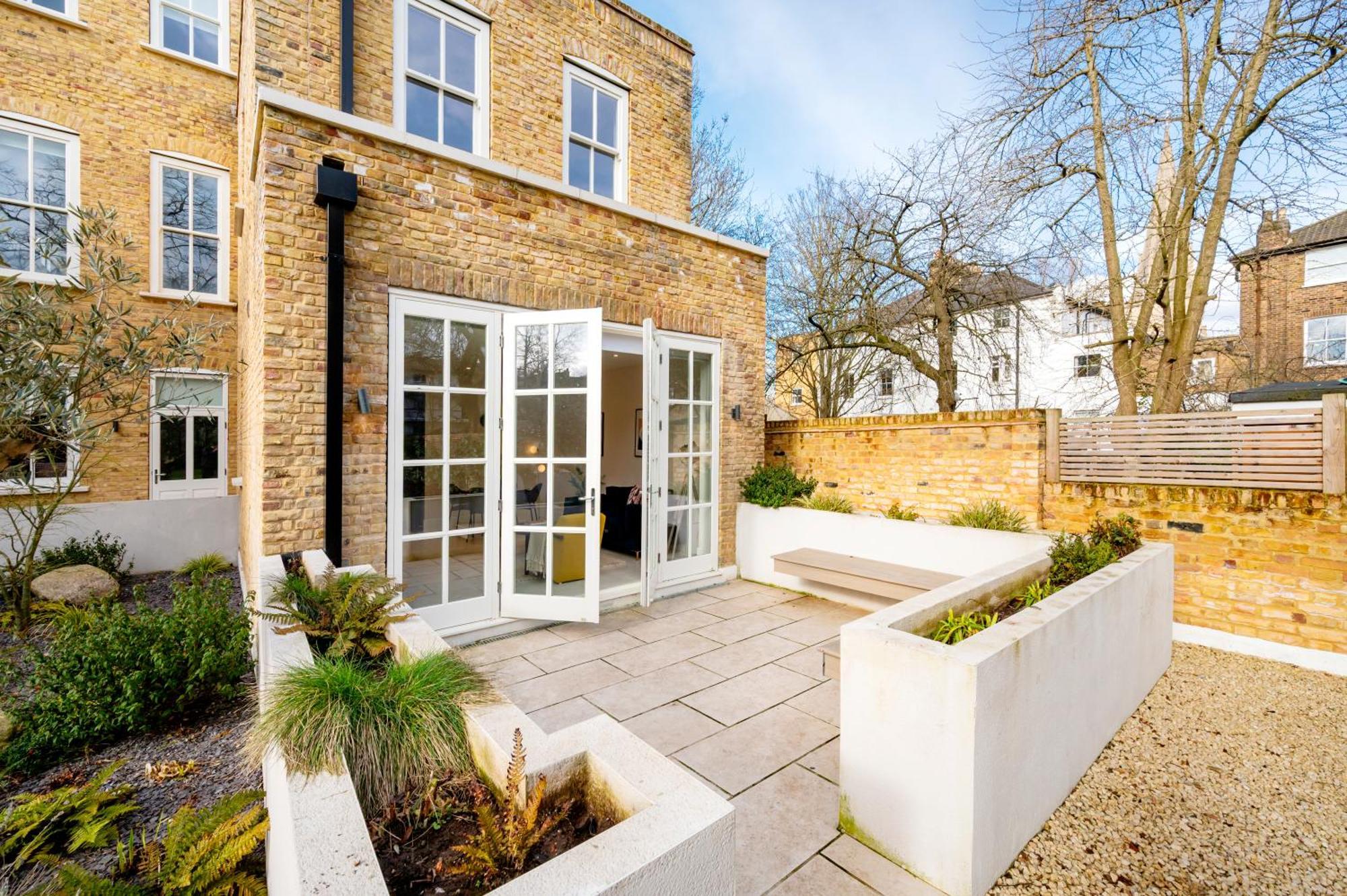 Premium Hungerford Road London