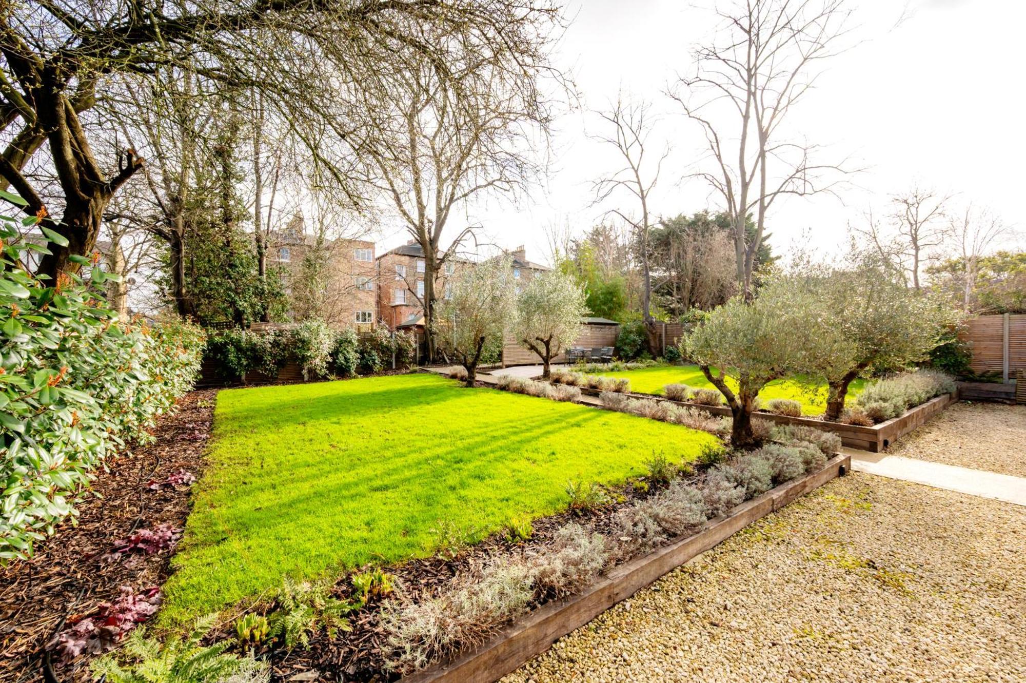 Apartment Premium Hungerford Road London