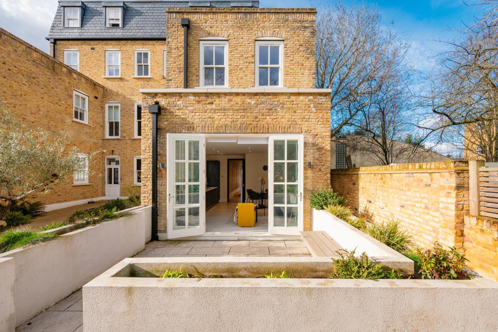Premium Hungerford Road London