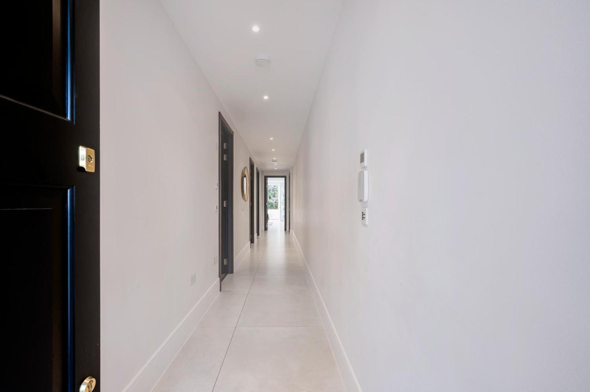 Premium Hungerford Road London