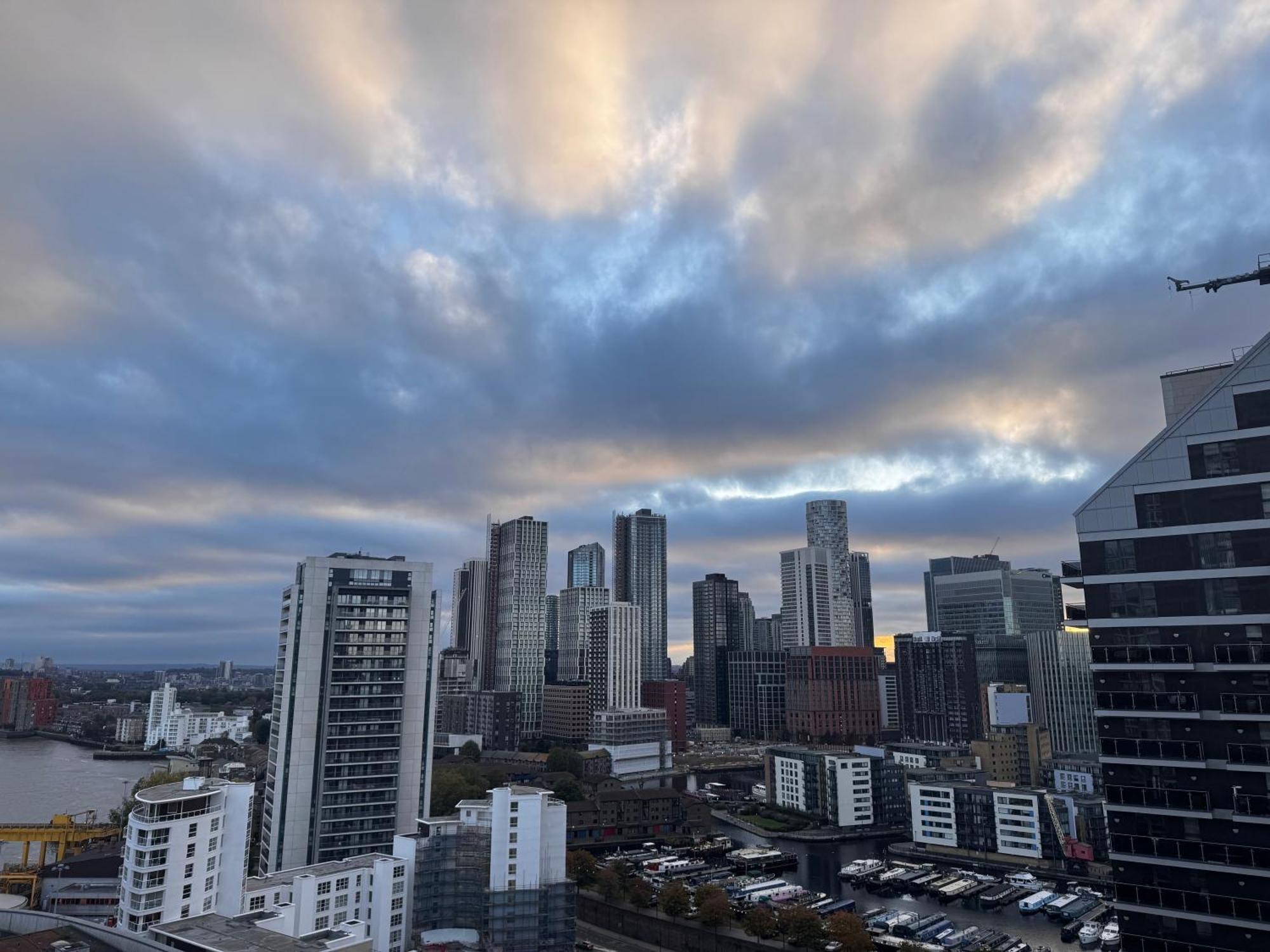 Apartamento Scenic View 1-bed Near Downtown With Free Wifi