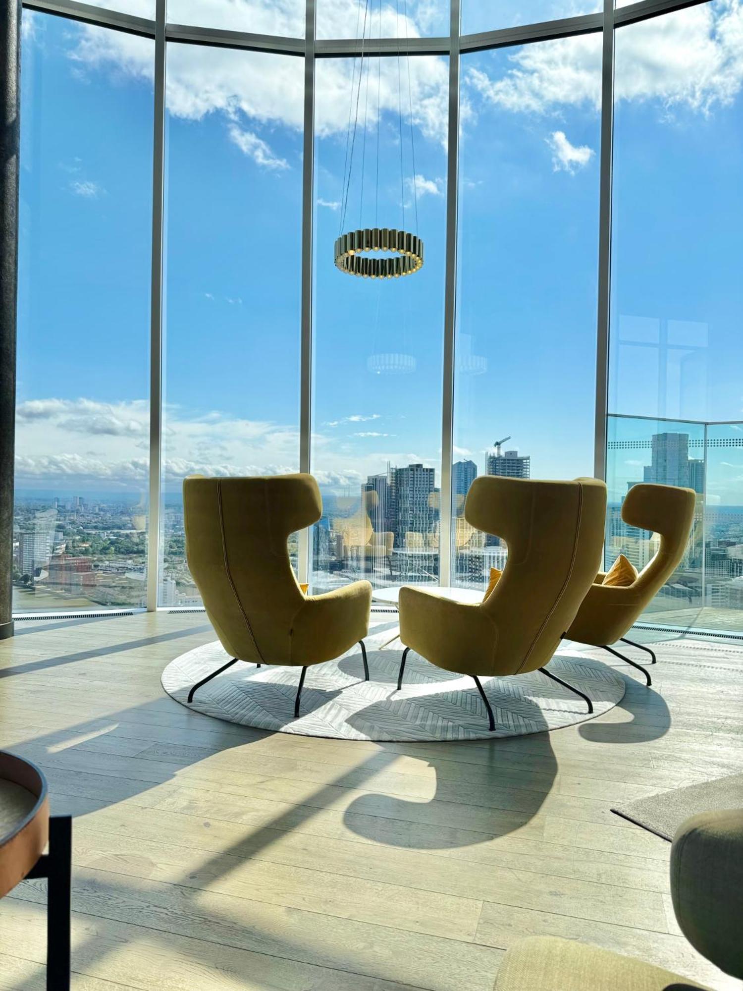 Scenic View 1-bed Near Downtown With Free Wifi *