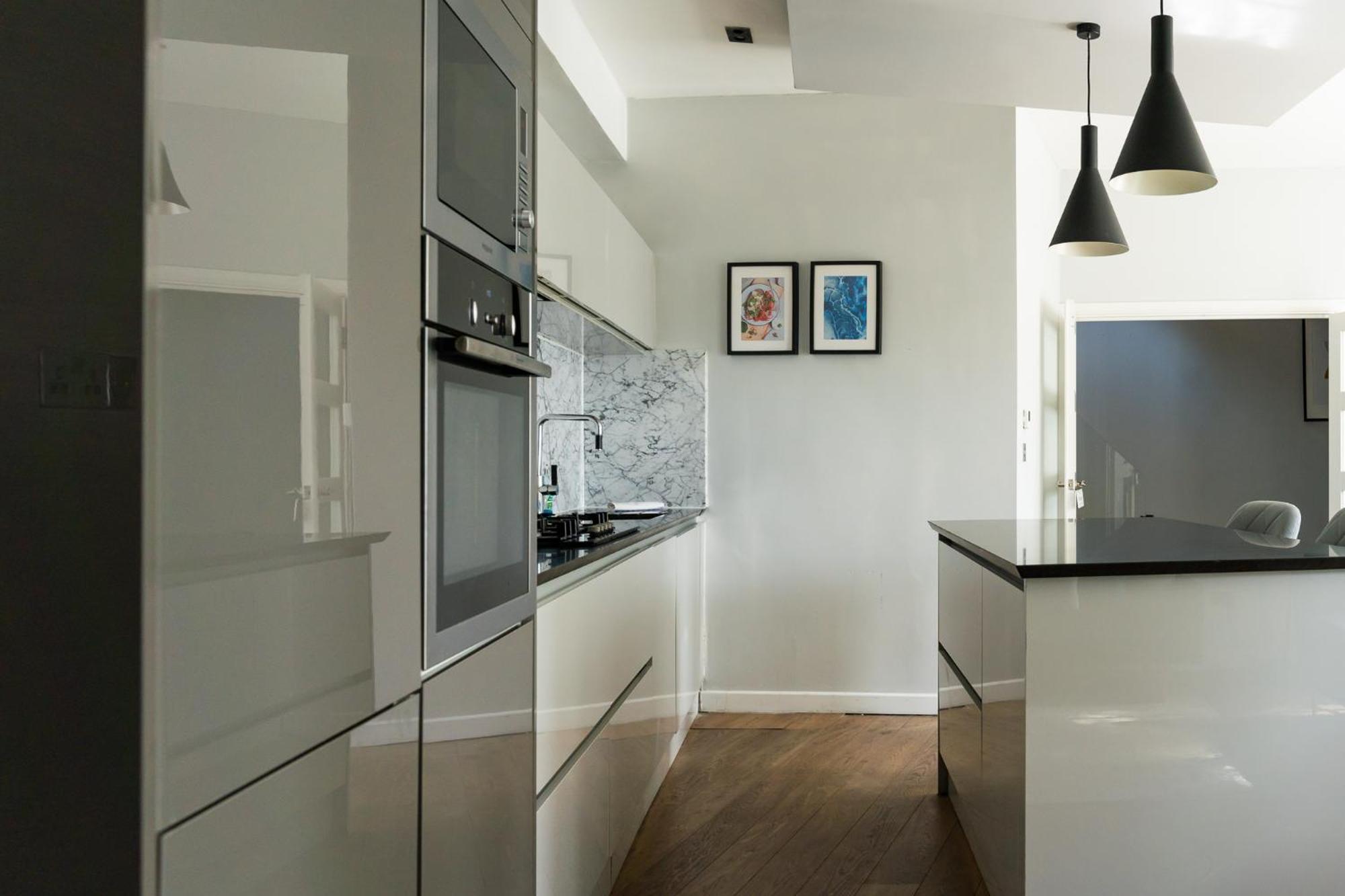 Stylish 2-bed In Camden Special Price Due To Maintenance Road Works Nearby Apartment *