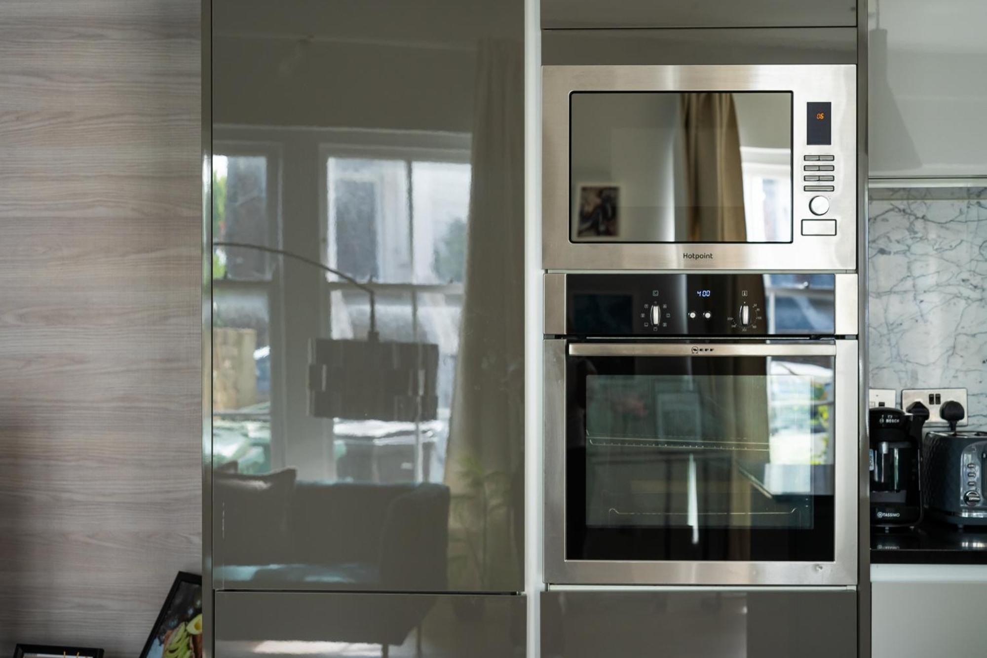 Stylish 2-bed In Camden Special Price Due To Maintenance Road Works Nearby Apartment *