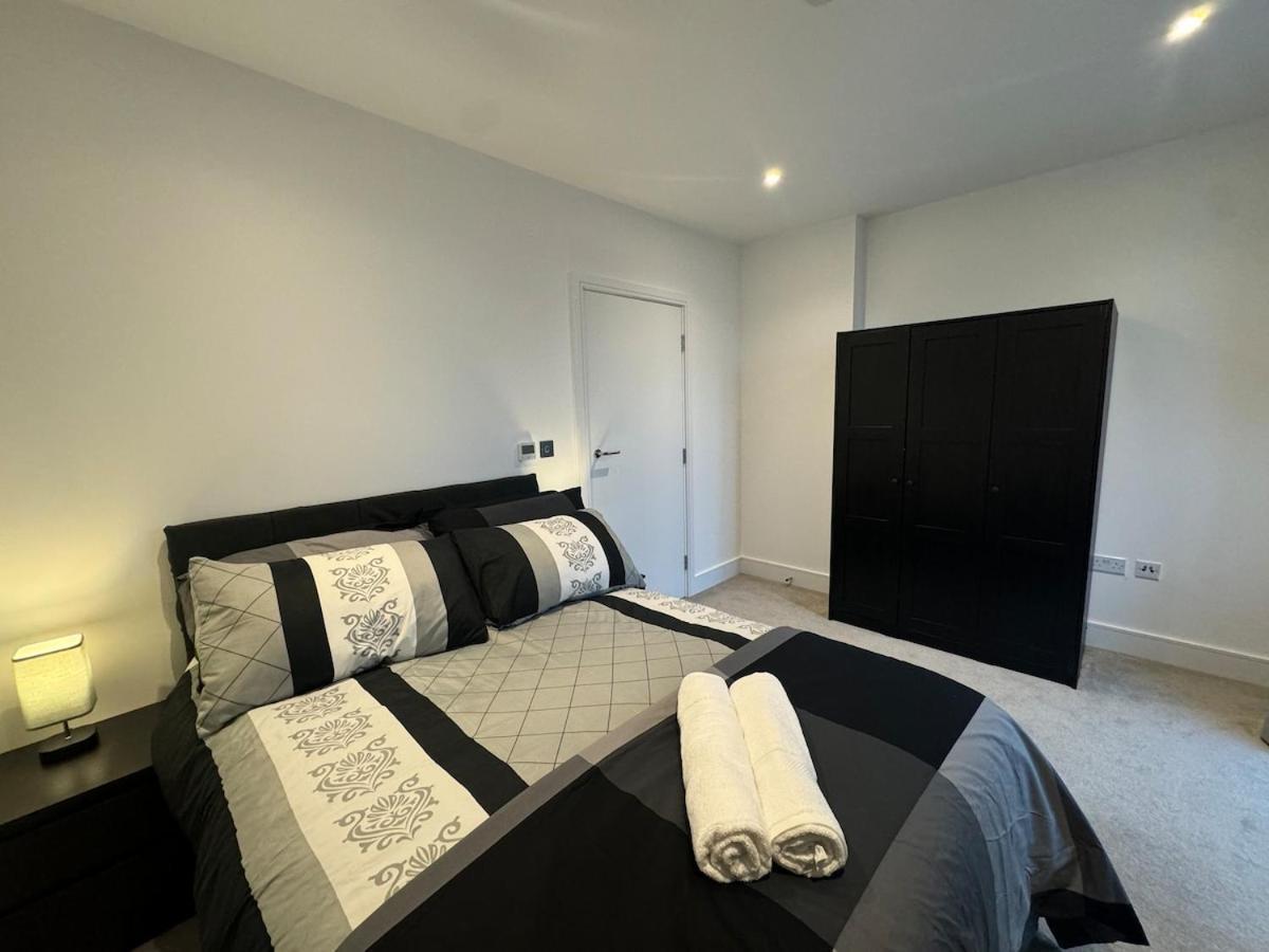 Stunning Luxury 2 Bedroom Apartment