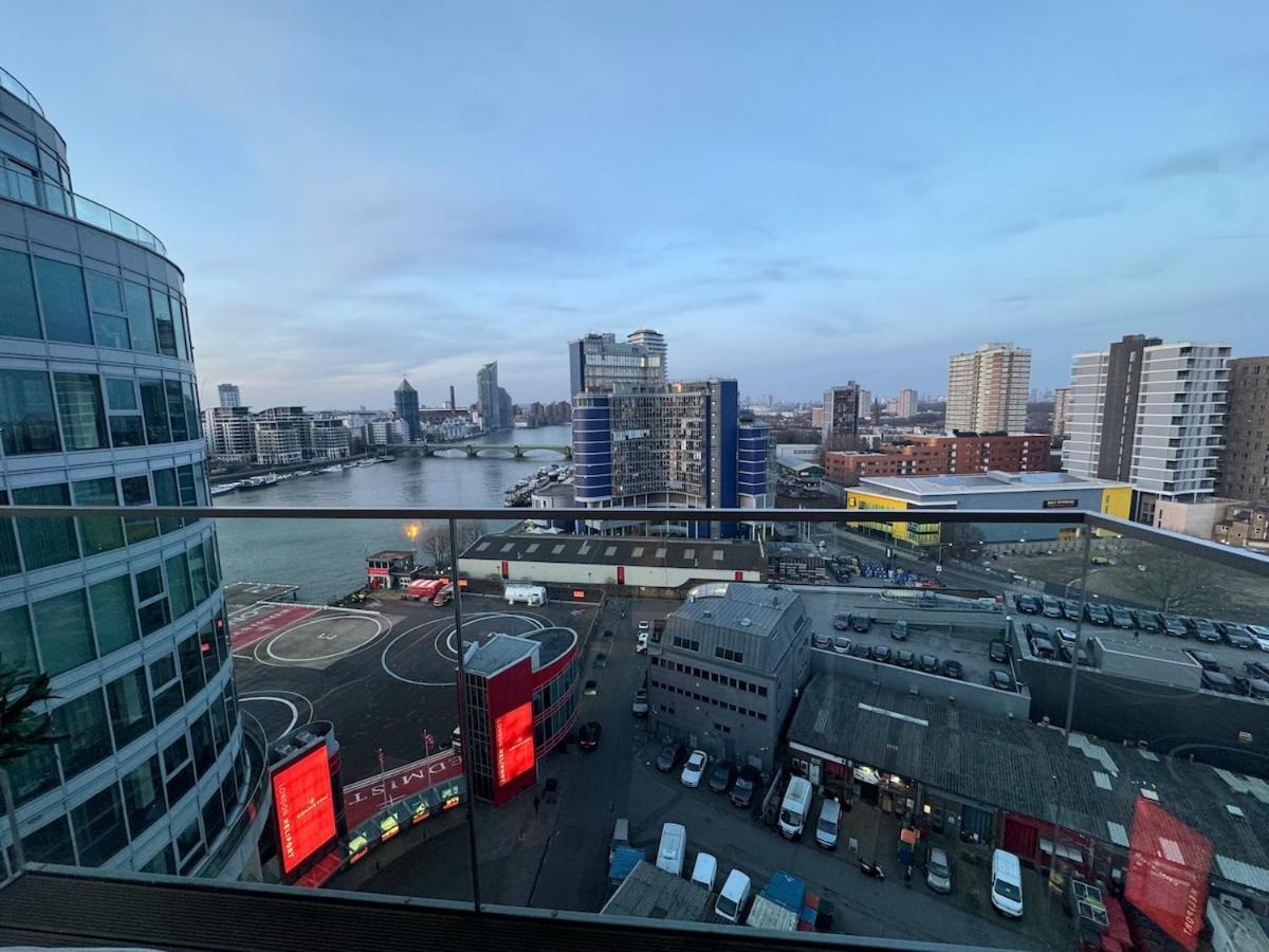 Stunning Luxury 2 Bedroom *
