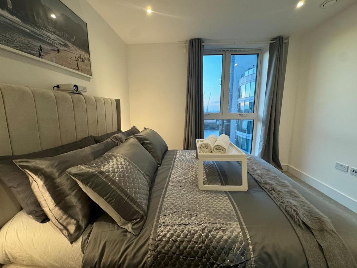 Stunning Luxury 2 Bedroom * London
