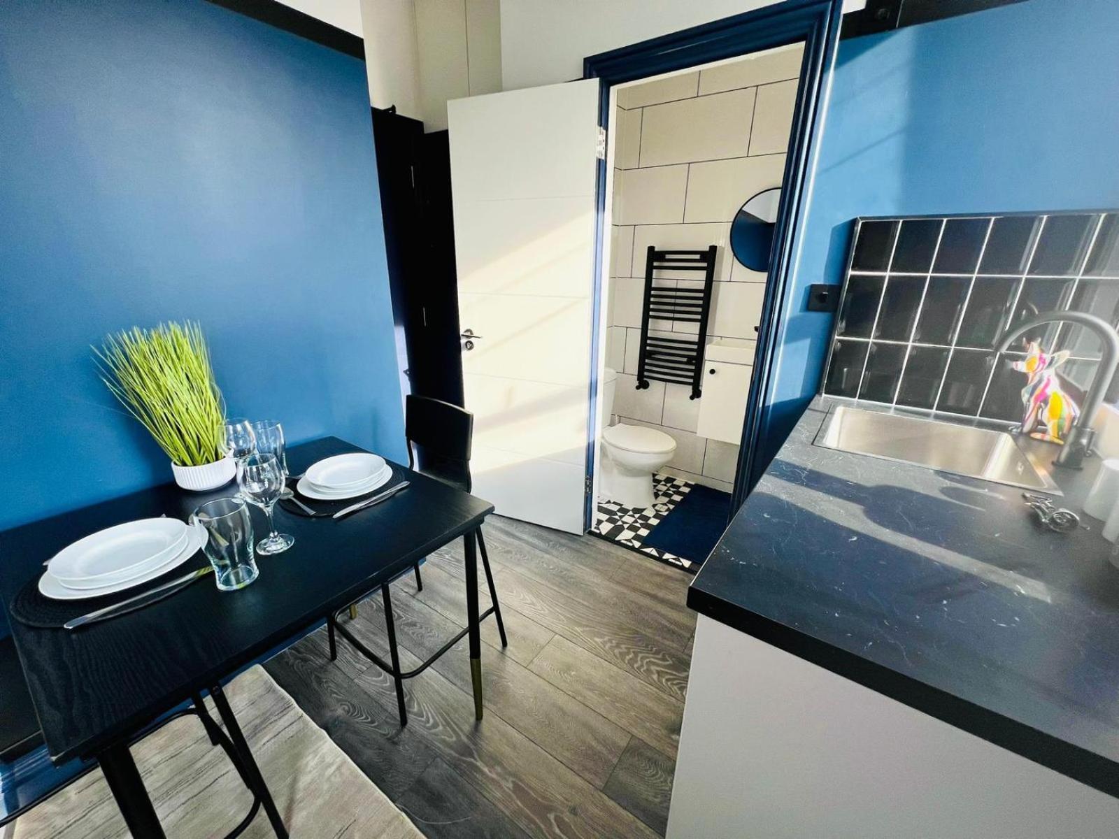 Gasthof 61 Studio, Ideal For Tourists High Recommend!!! London