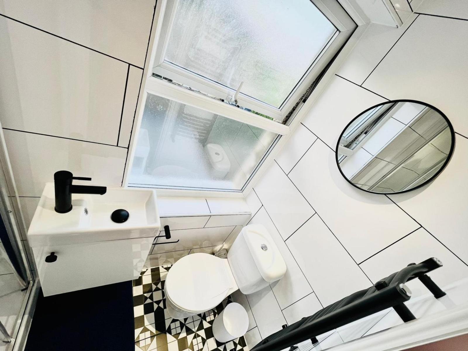 Gasthof 61 Studio, Ideal For Tourists High Recommend!!! *