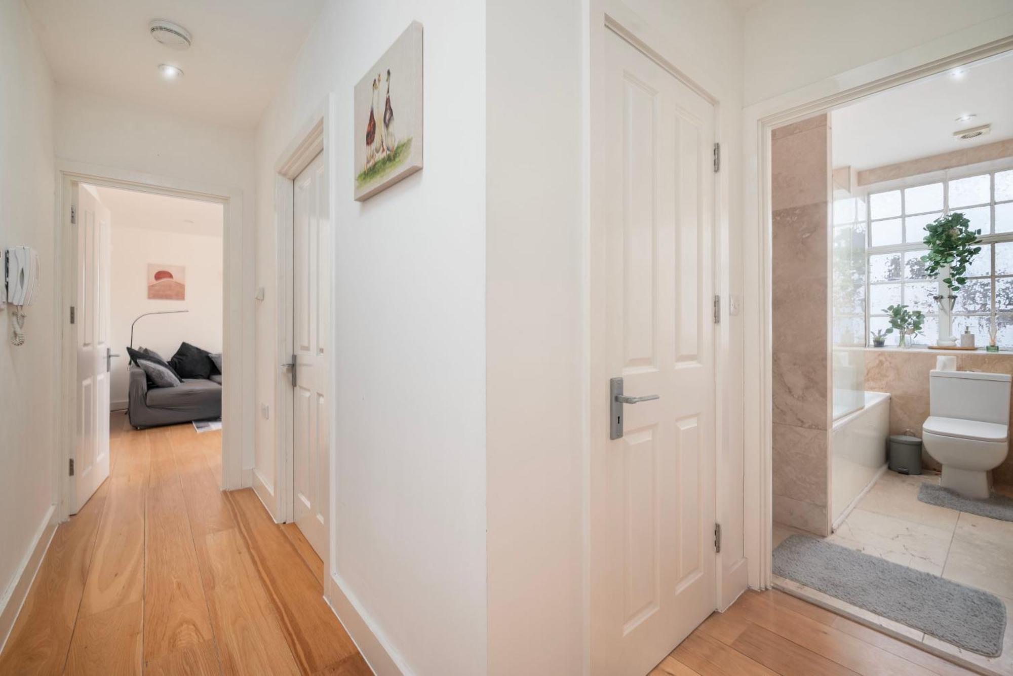 Apartment Stylish 2 Bed In Heart Of Stockwell, Free Wifi 12 Mins To Oxford Circus & Kings Cross London