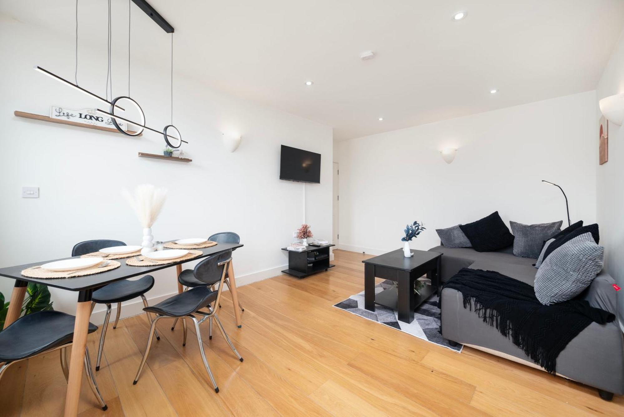 Stylish 2 Bed In Heart Of Stockwell, Free Wifi 12 Mins To Oxford Circus & Kings Cross