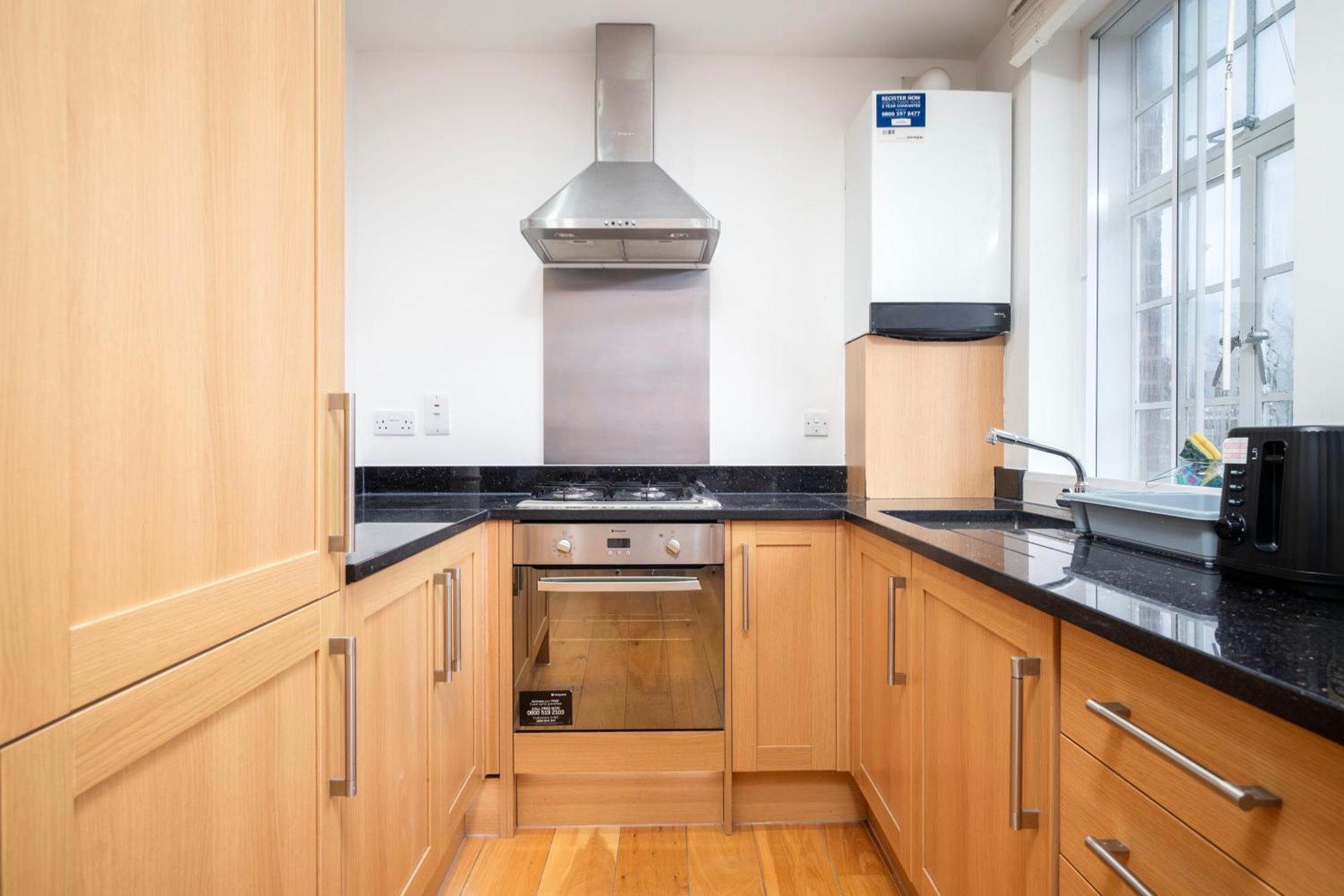 Stylish 2 Bed In Heart Of Stockwell, Free Wifi 12 Mins To Oxford Circus & Kings Cross *