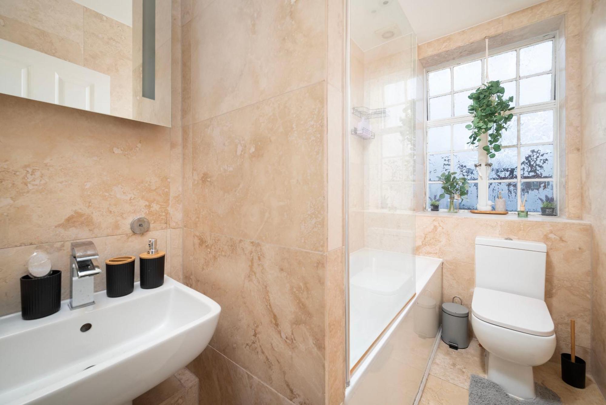 Apartment Stylish 2 Bed In Heart Of Stockwell, Free Wifi 12 Mins To Oxford Circus & Kings Cross *