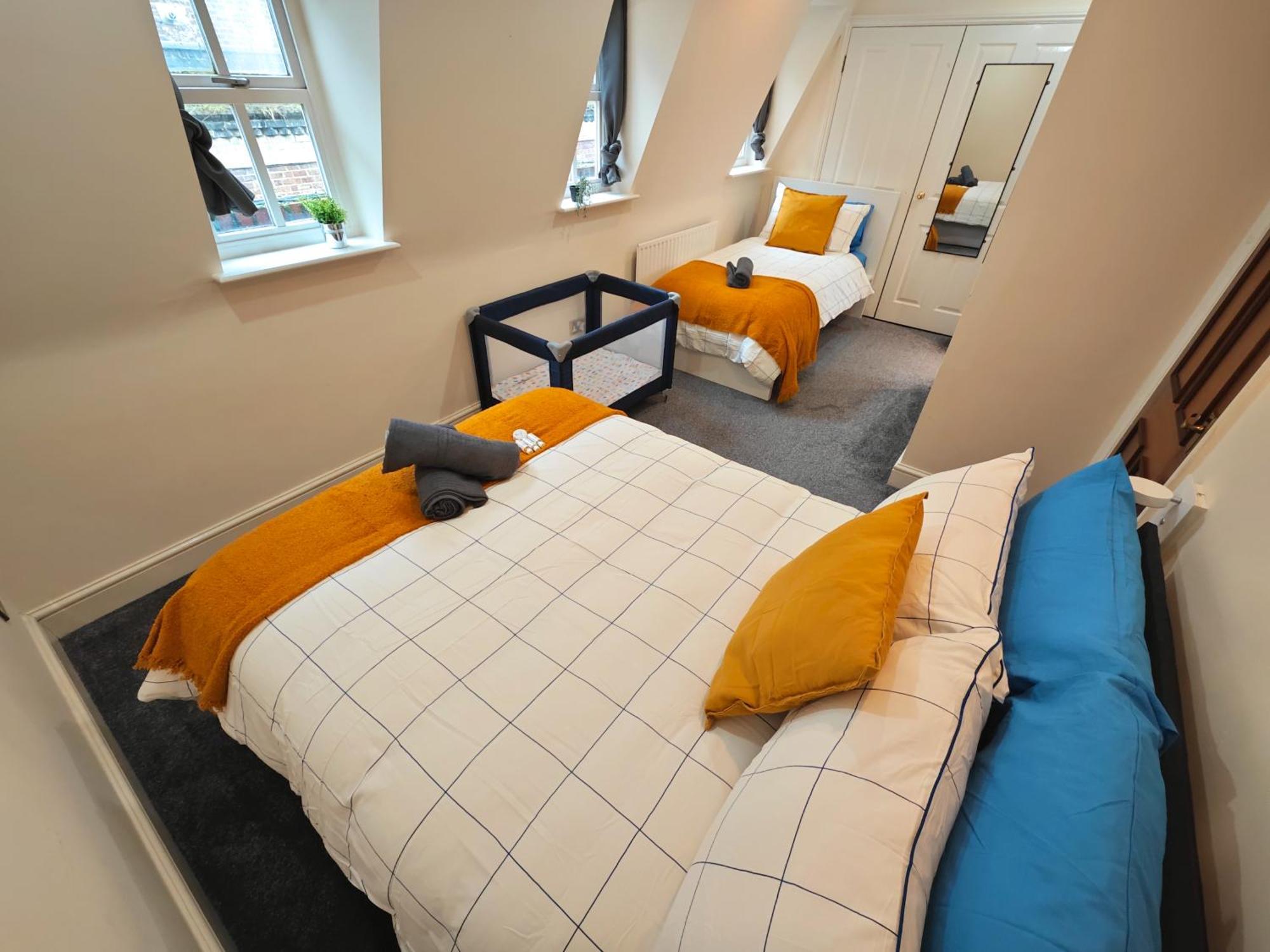 Charming 3 Bed In London, Abbey Road Apartment
