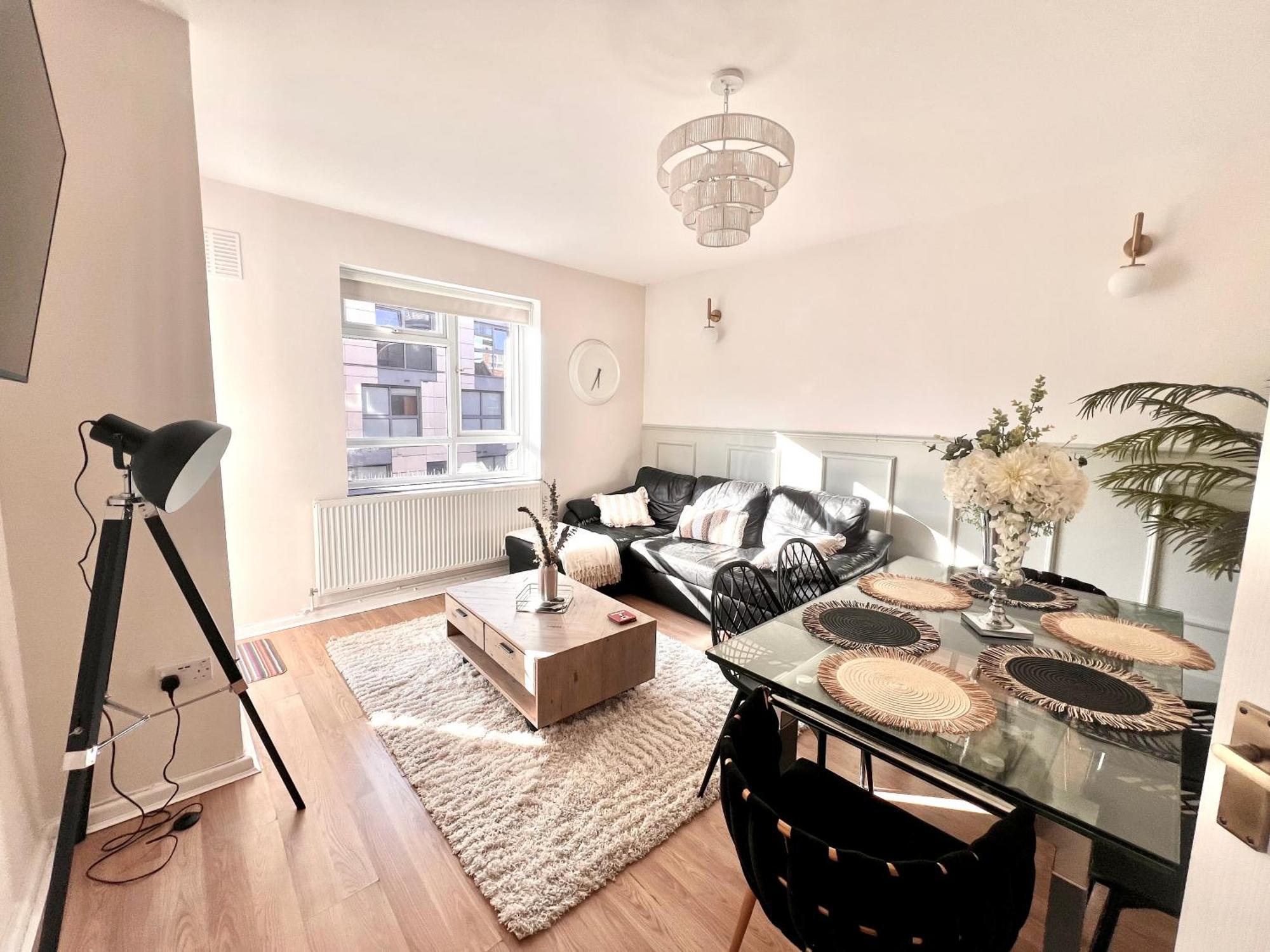 3 Minutes To Tower Of Trendy Shoreditch Recently Refurbished 3 Bedrooms Sleeps 8 Appartement Londen