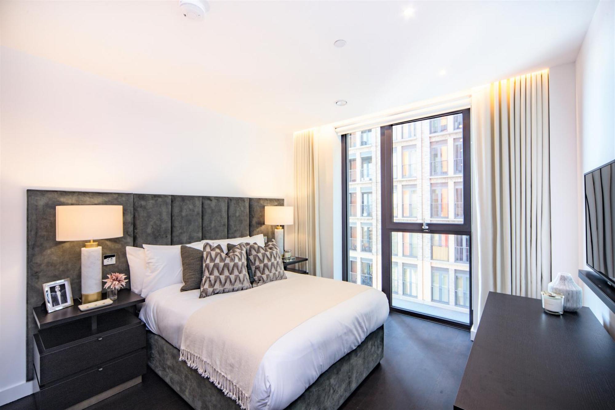 Thornes House Apartment