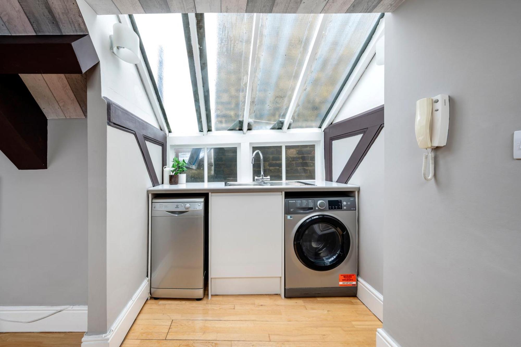 Leilighet Sunny Loft In Center Of *