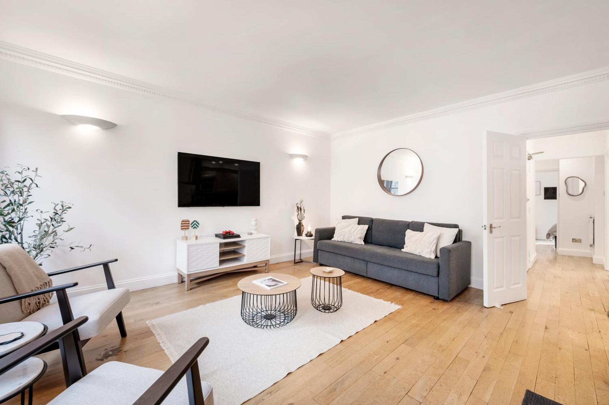 Leilighet 2 Bedr, 3 Beds, 1 Bath Thames, Trafalgar Sq