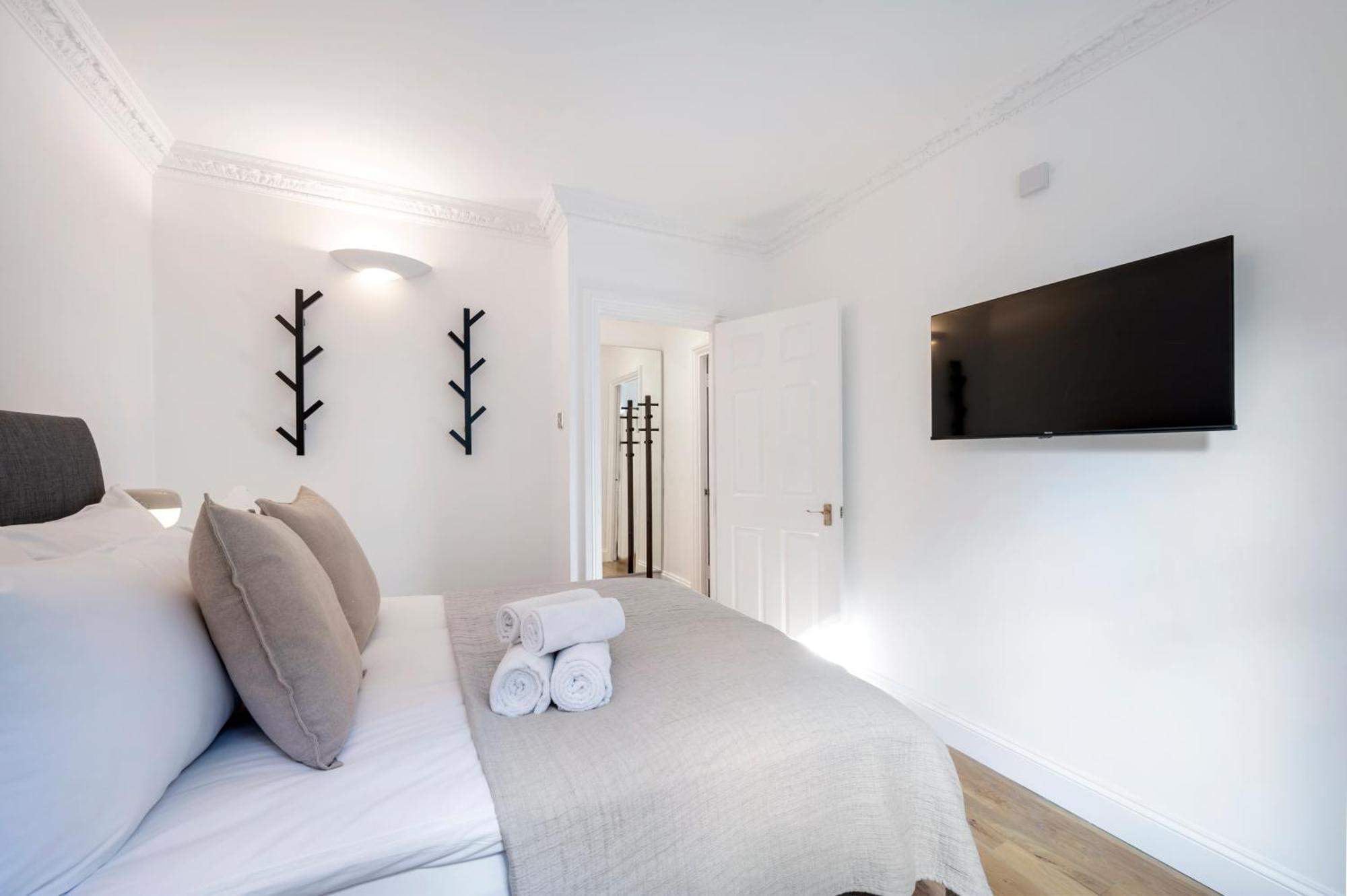 Leilighet 2 Bedr, 3 Beds, 1 Bath Thames, Trafalgar Sq *
