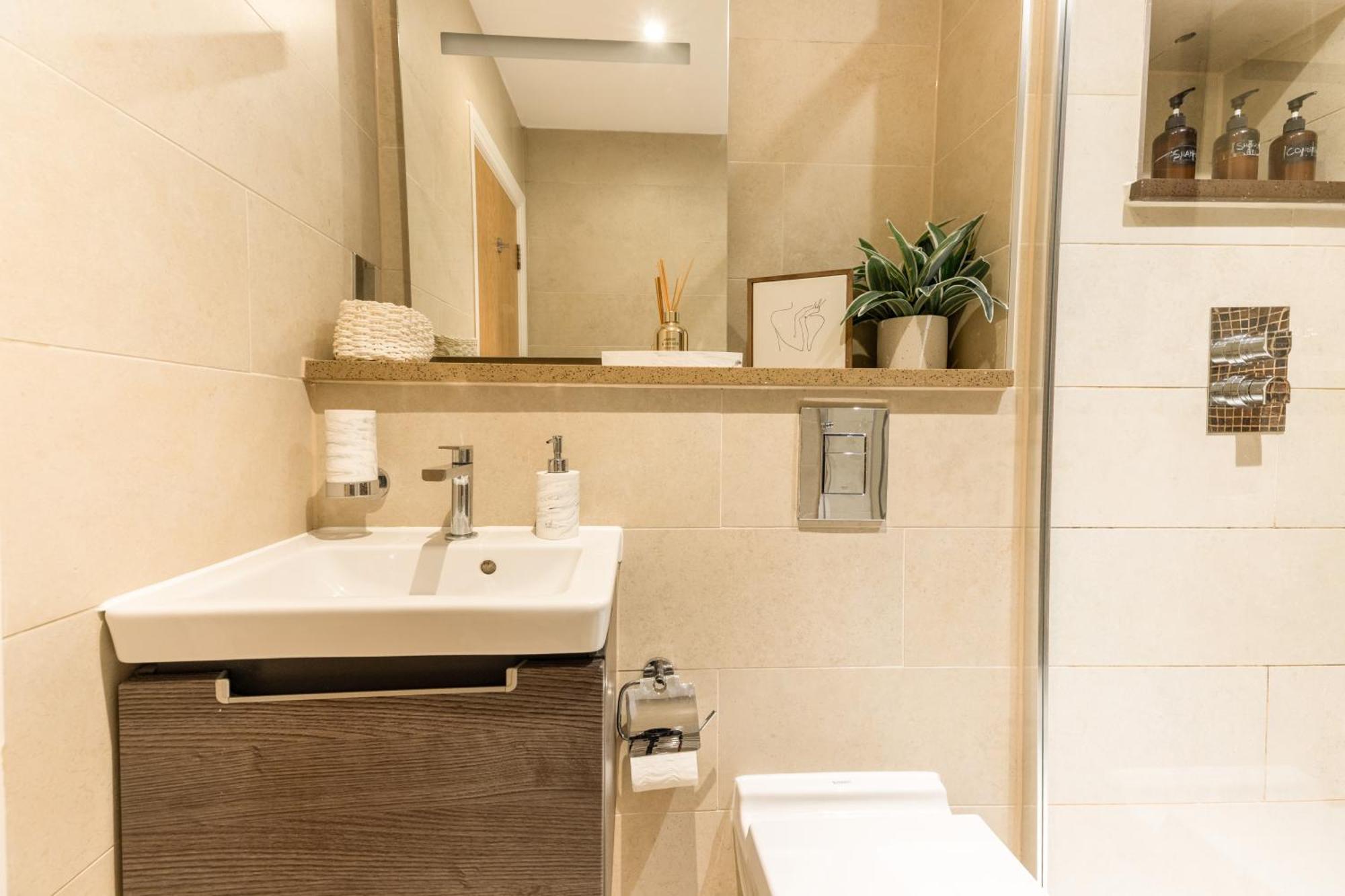 Luxury In Near Big Ben, Buckingham Palace And Eye Londen