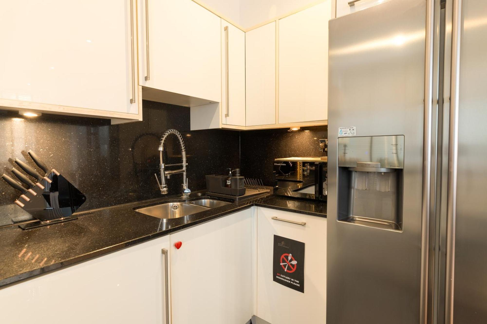 Appartement Luxury In Near Big Ben, Buckingham Palace And Eye Londen