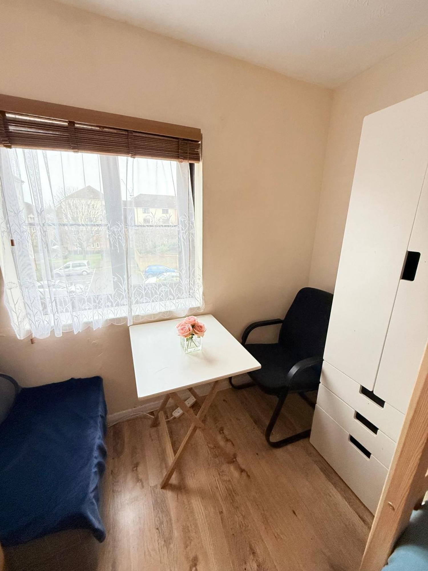 Wembley House Guest house *
