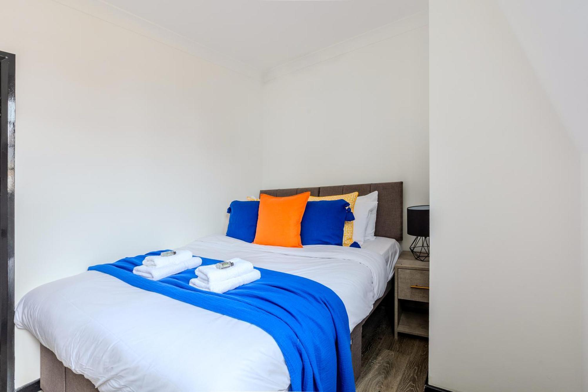 Langdon Apartments, Bouverie Place Apartment