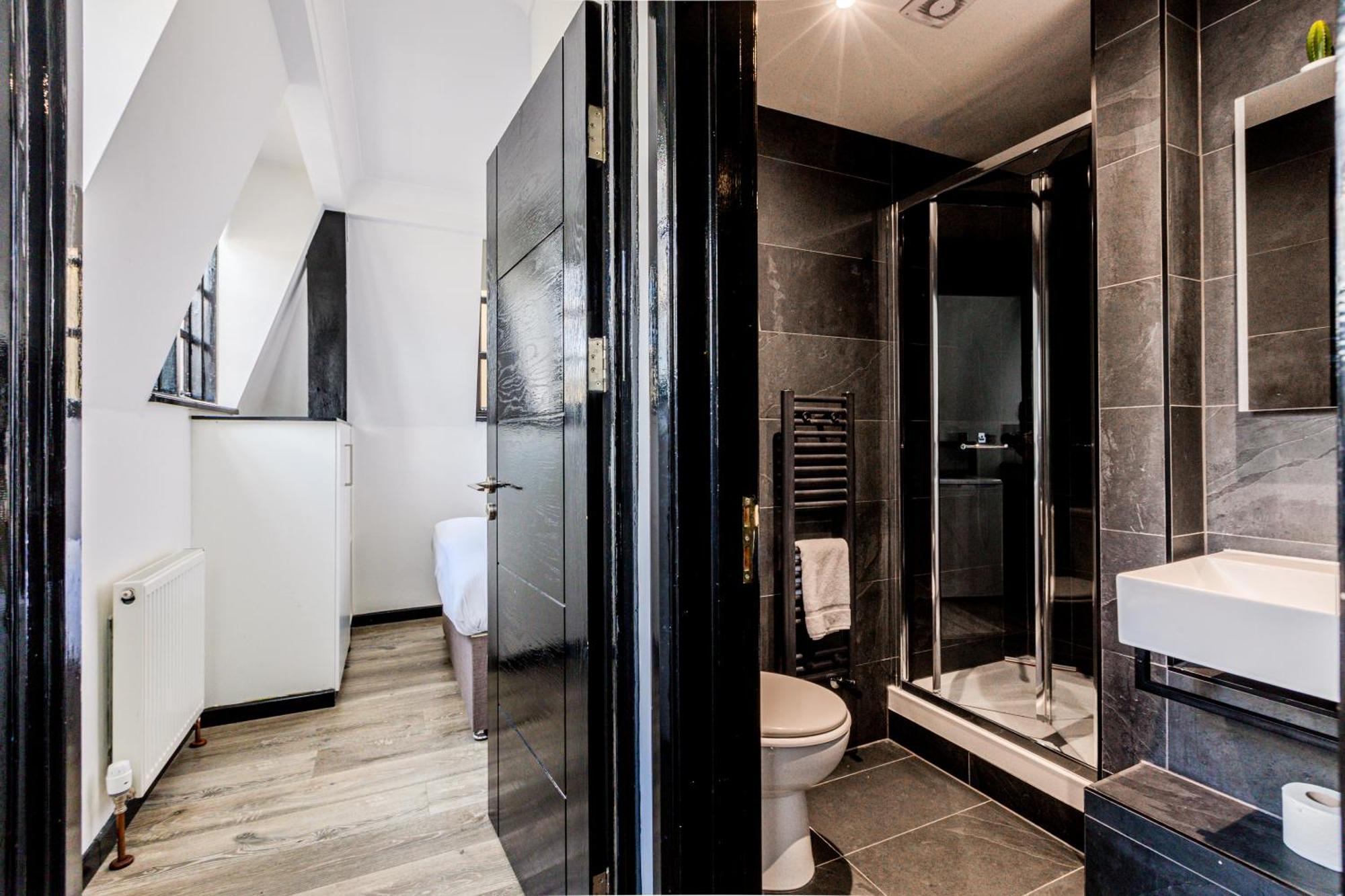 Apartment Langdon Apartments, Bouverie Place London