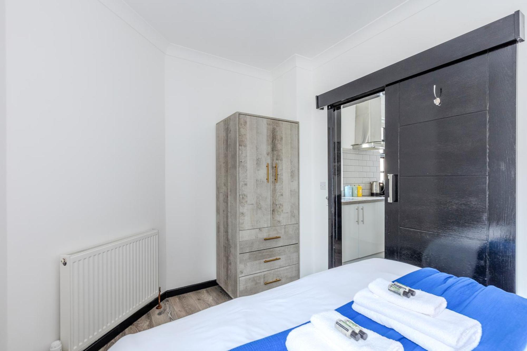 Apartment Langdon Apartments, Bouverie Place *