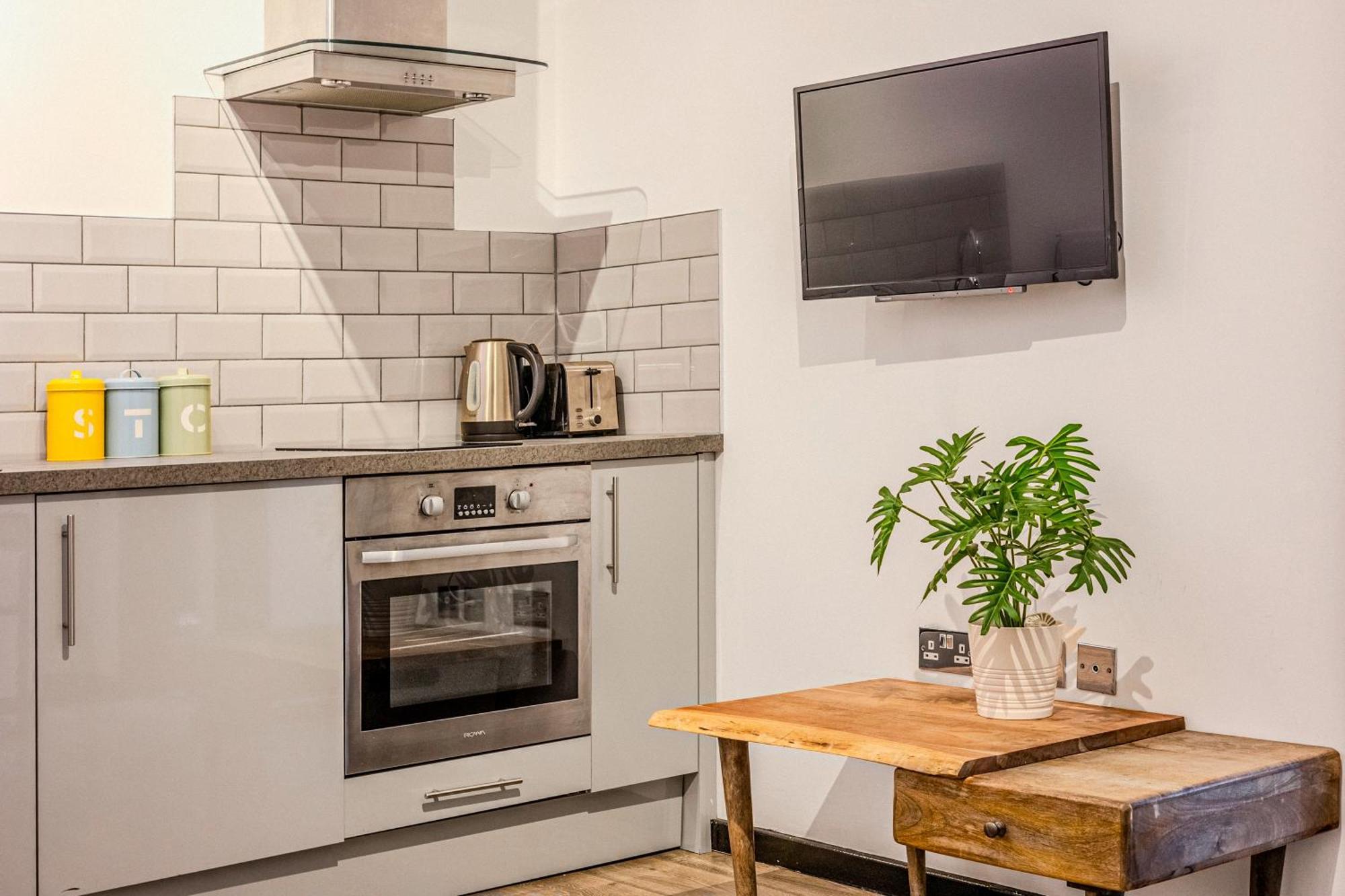 Langdon Apartments, Bouverie Place Apartment London