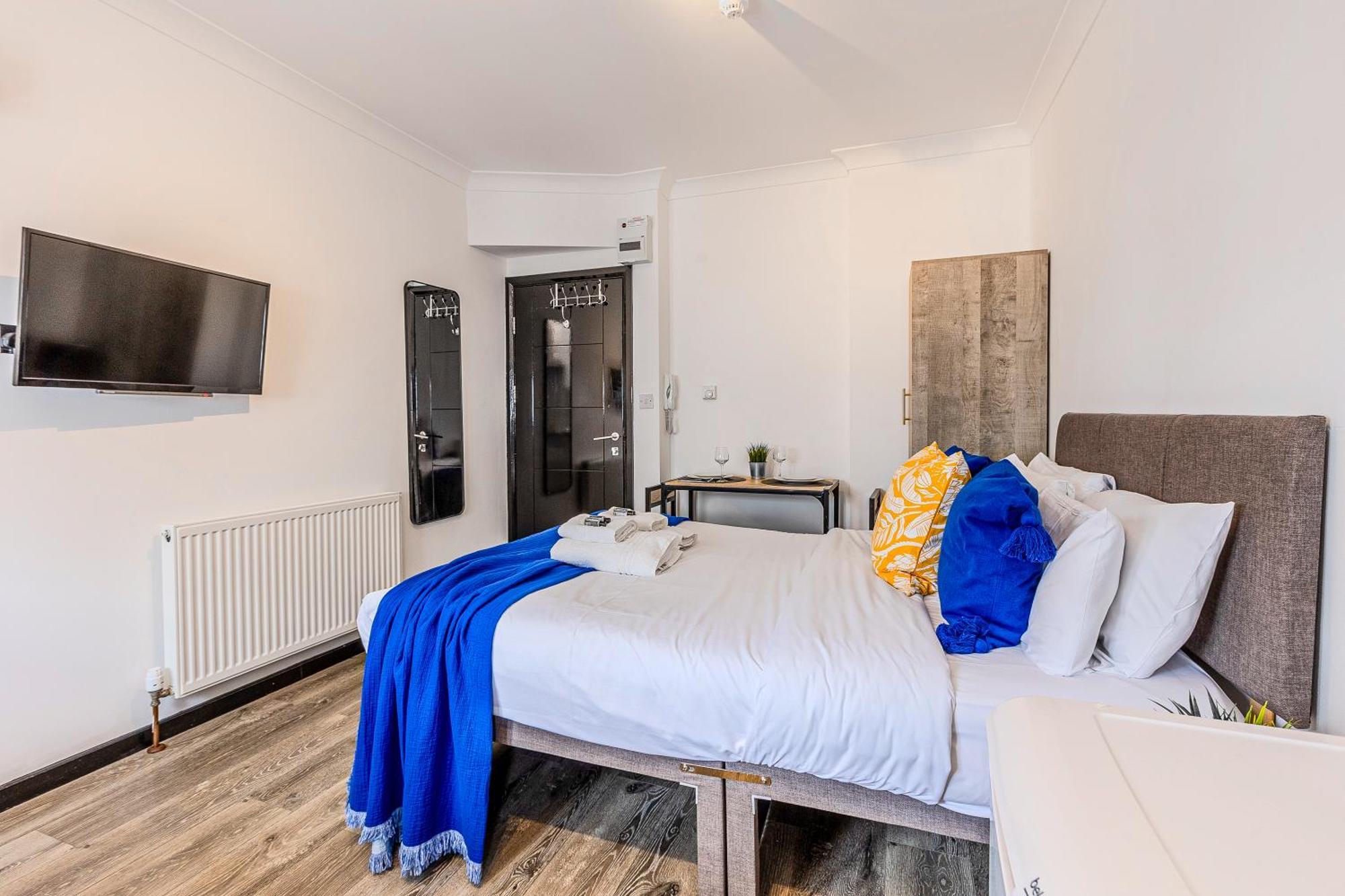 Langdon Apartments, Bouverie Place * London