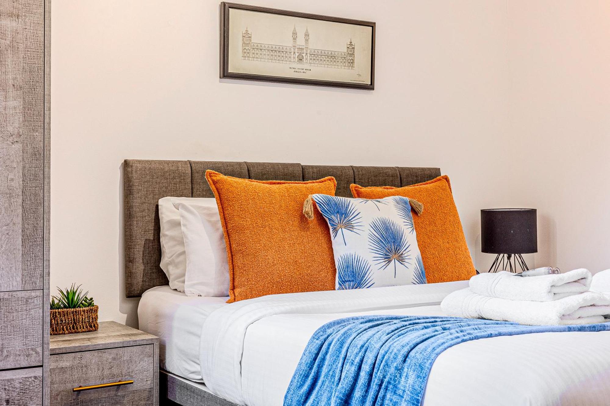 Langdon Apartments, Bouverie Place Apartment London