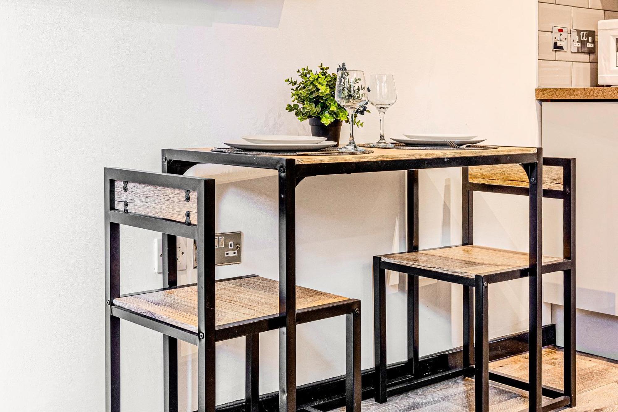 Langdon Apartments, Bouverie Place London