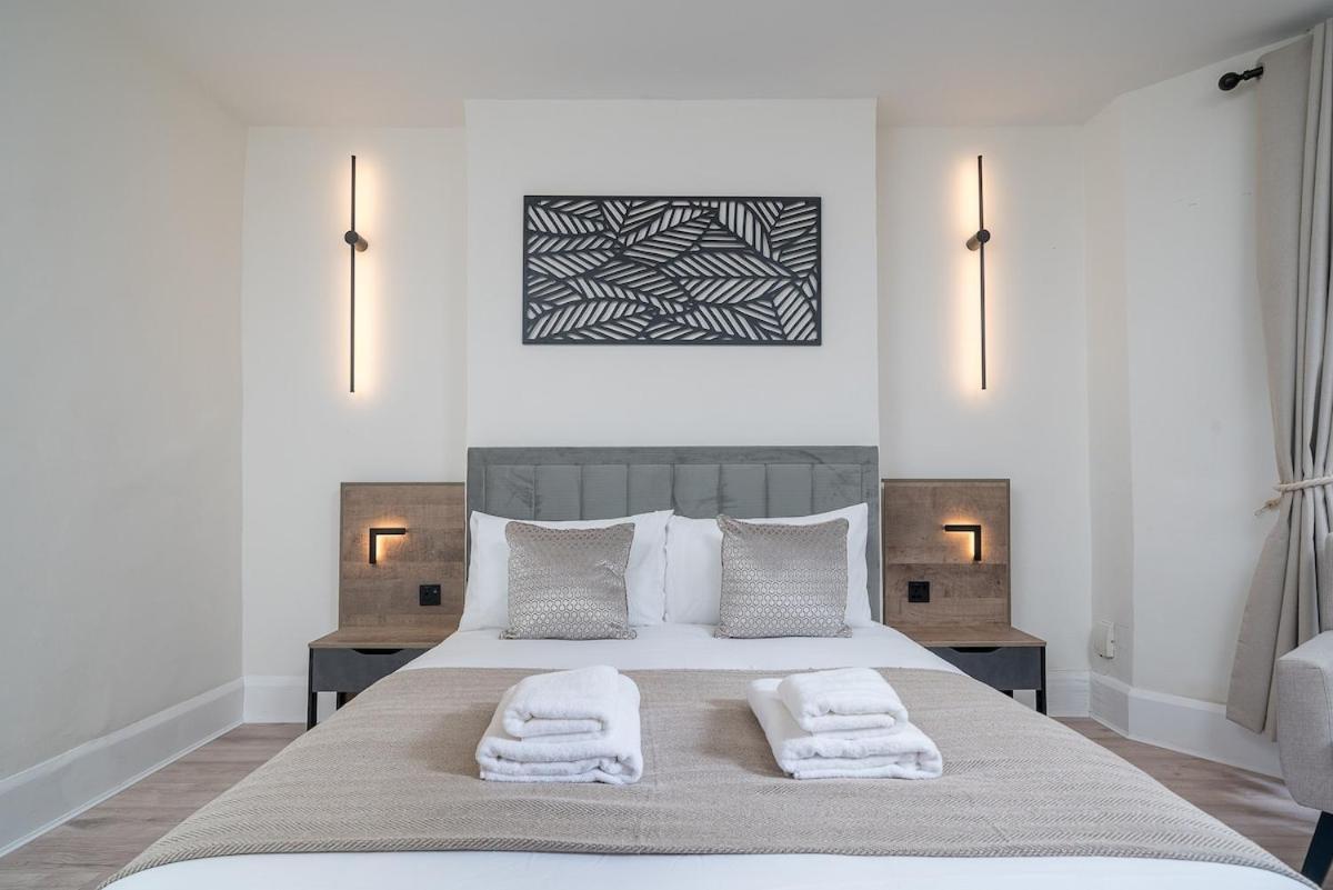 Spacious 2bed Flat Free Parking And Garden Apartment London