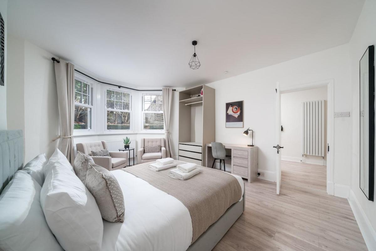 Apartment Spacious 2bed Flat Free Parking And Garden London