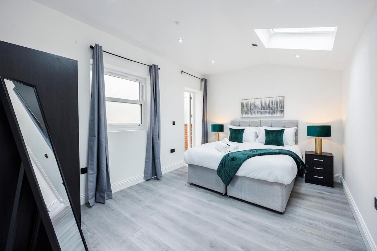 2 Bedroom Ground Floor In East Dulwich , Leisure , Ideal For Long Weekly & Monthly Offers Apartment