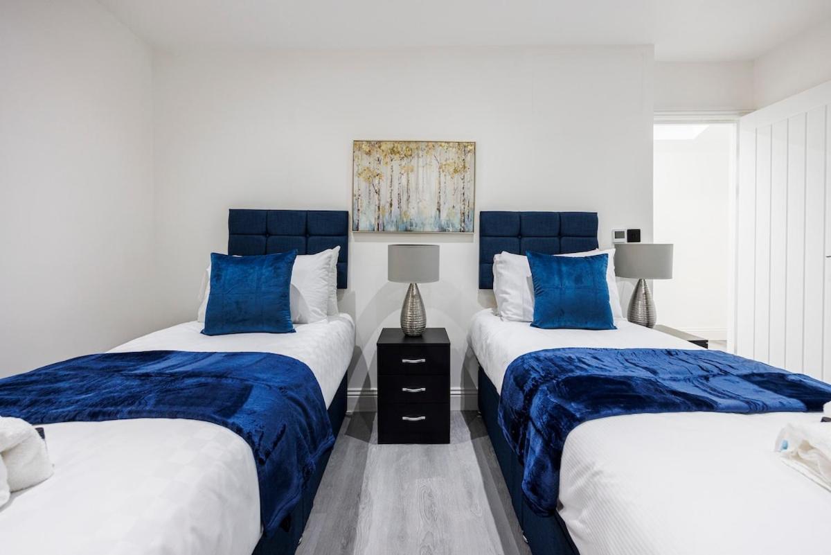 2 Bedroom Ground Floor In East Dulwich , Leisure , Ideal For Long Weekly & Monthly Offers * London