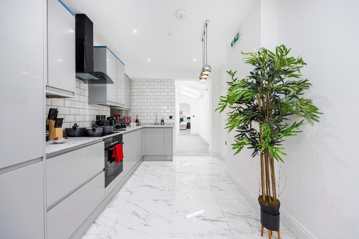Apartment 2 Bedroom Ground Floor In East Dulwich , Leisure , Ideal For Long Weekly & Monthly Offers