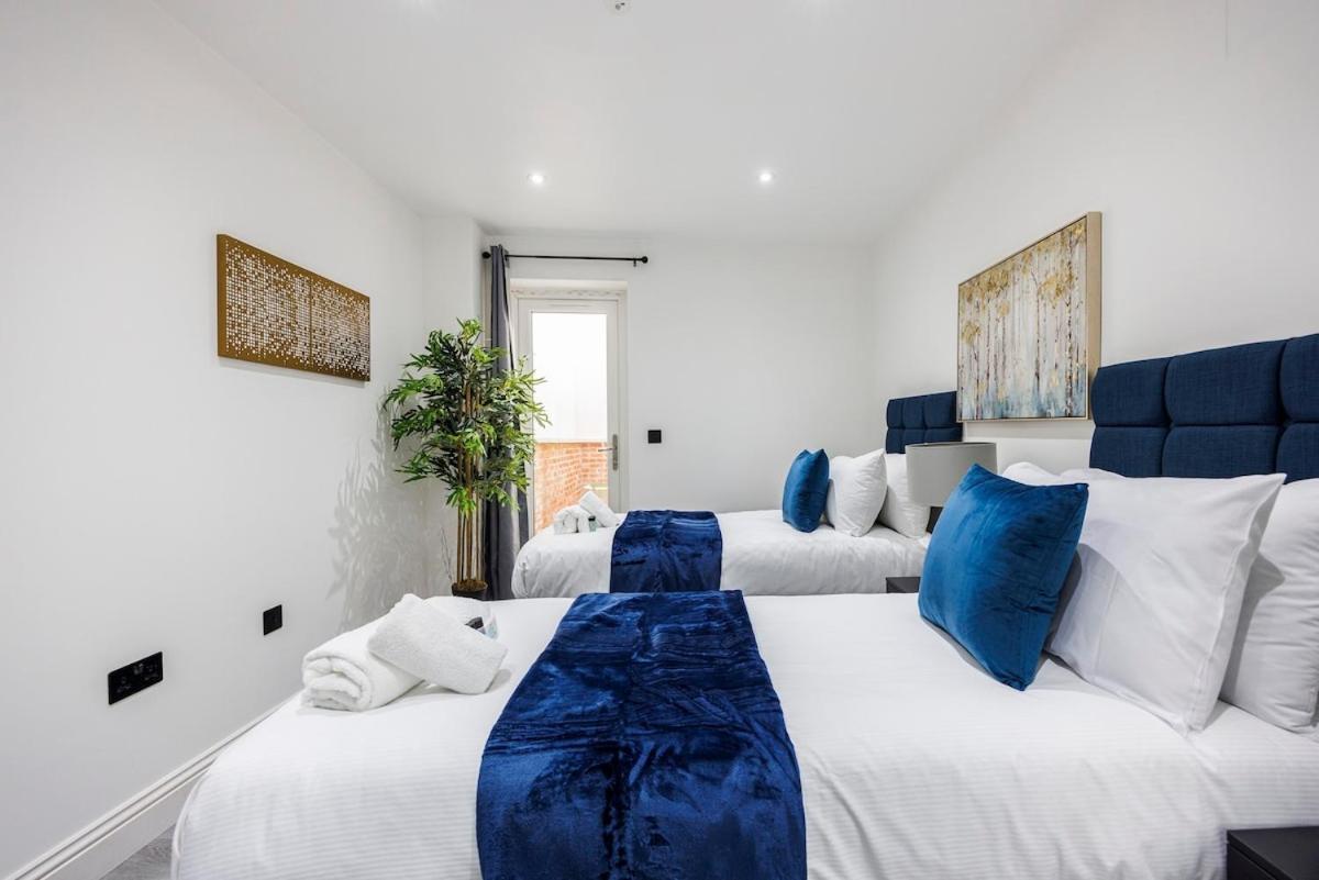 2 Bedroom Ground Floor In East Dulwich , Leisure , Ideal For Long Weekly & Monthly Offers