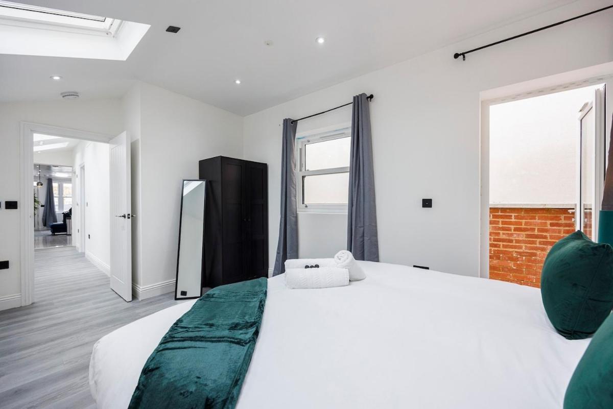 Apartment 2 Bedroom Ground Floor In East Dulwich , Leisure , Ideal For Long Weekly & Monthly Offers *