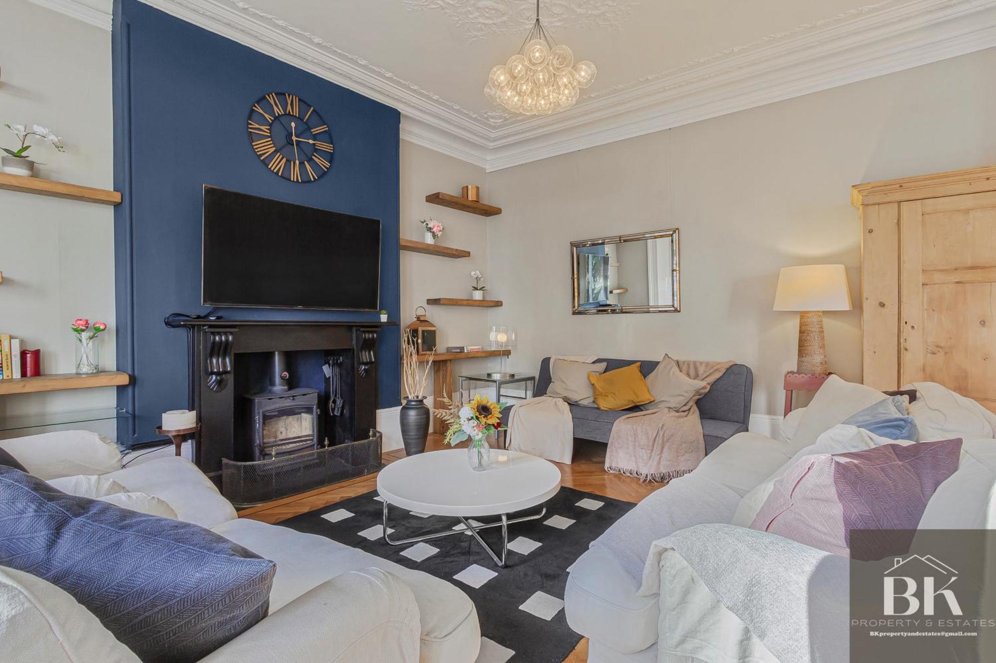New Luxury 2 Bed 2 Bath Flat E14 London